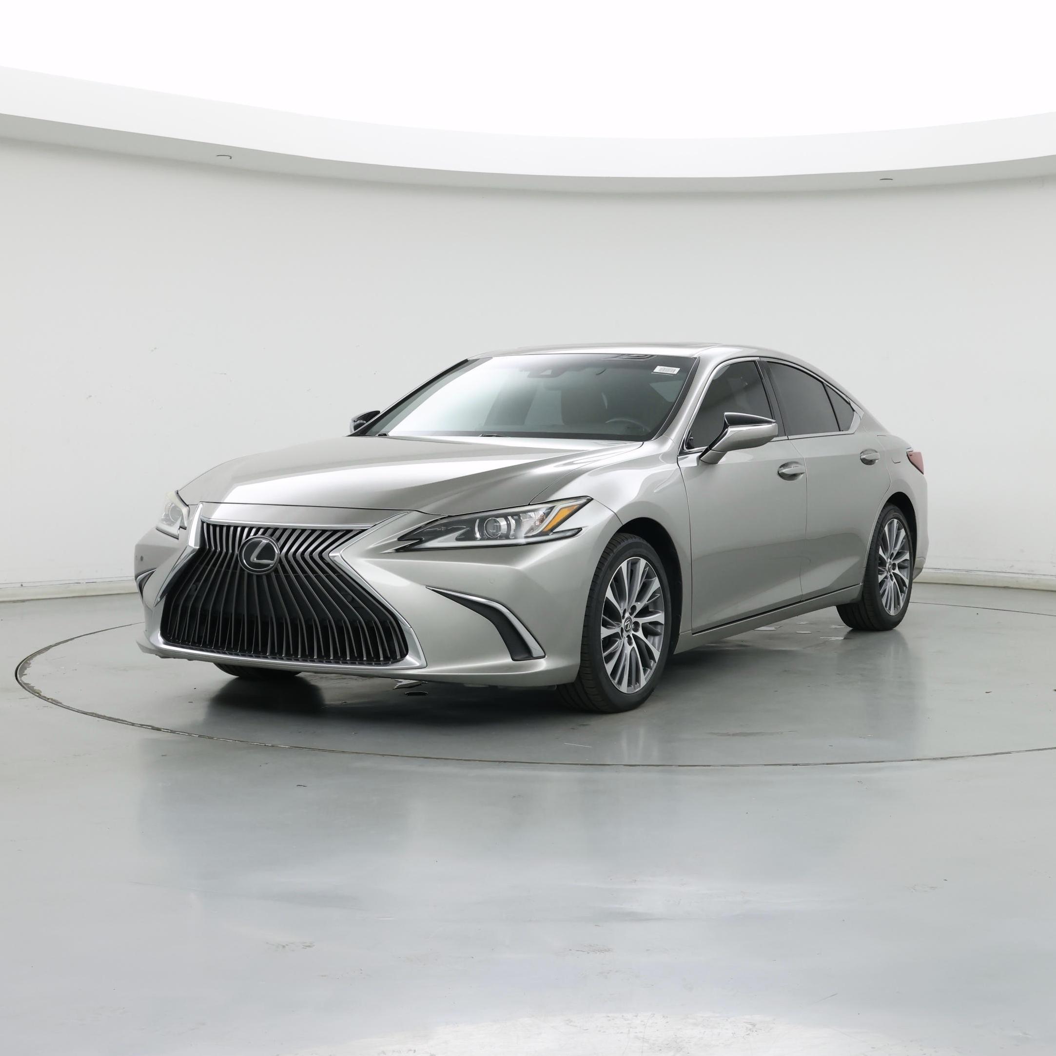 Thumbnail: 2019 Lexus ES - 4