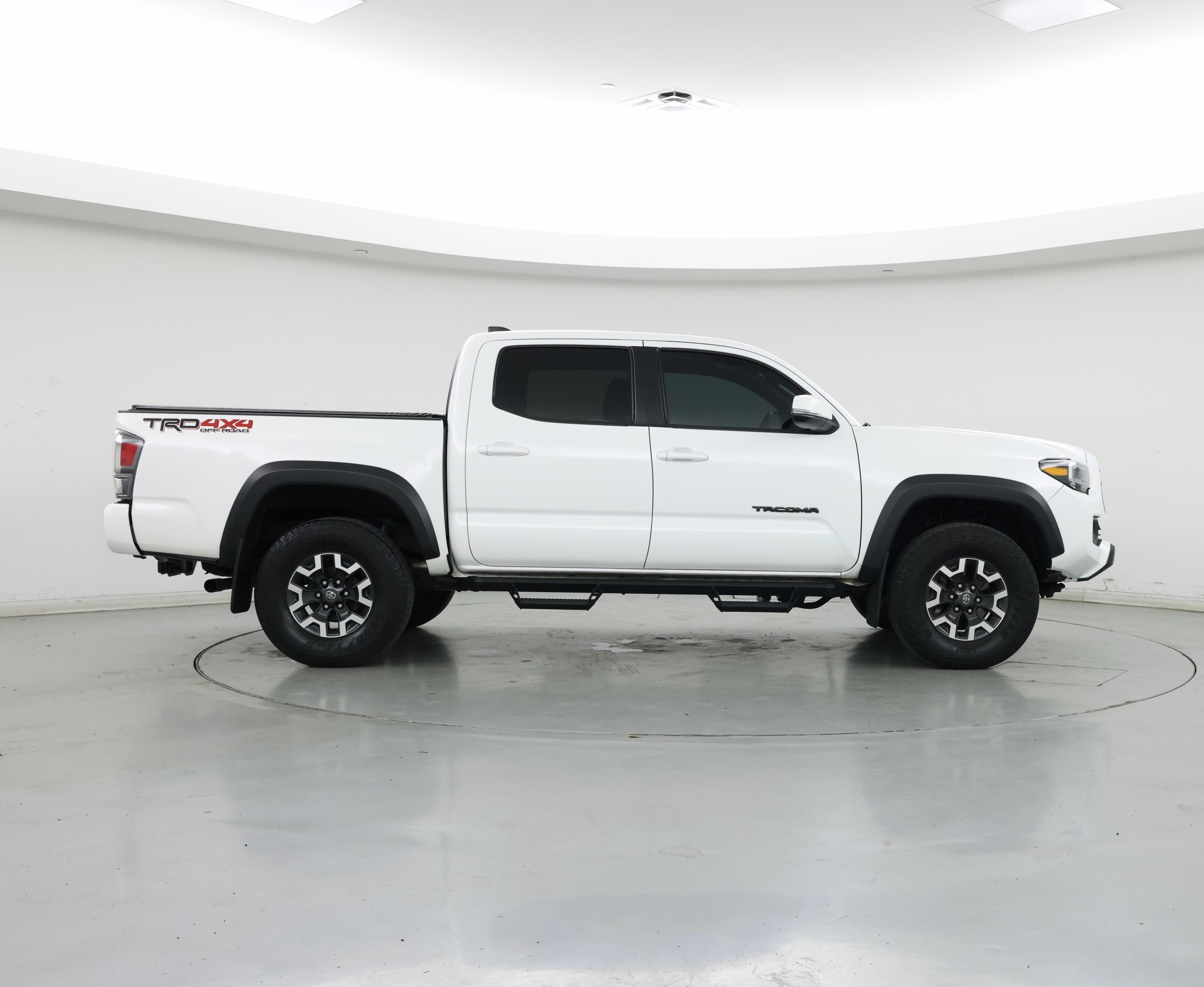 Thumbnail: 2022 Toyota Tacoma - 7