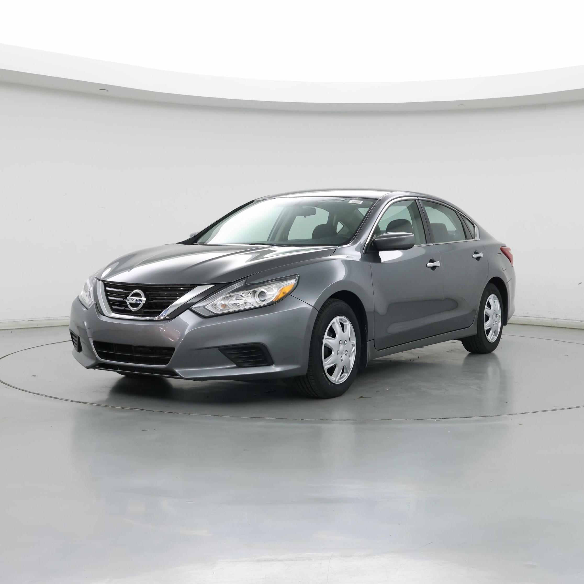 Thumbnail: 2018 Nissan Altima - 4