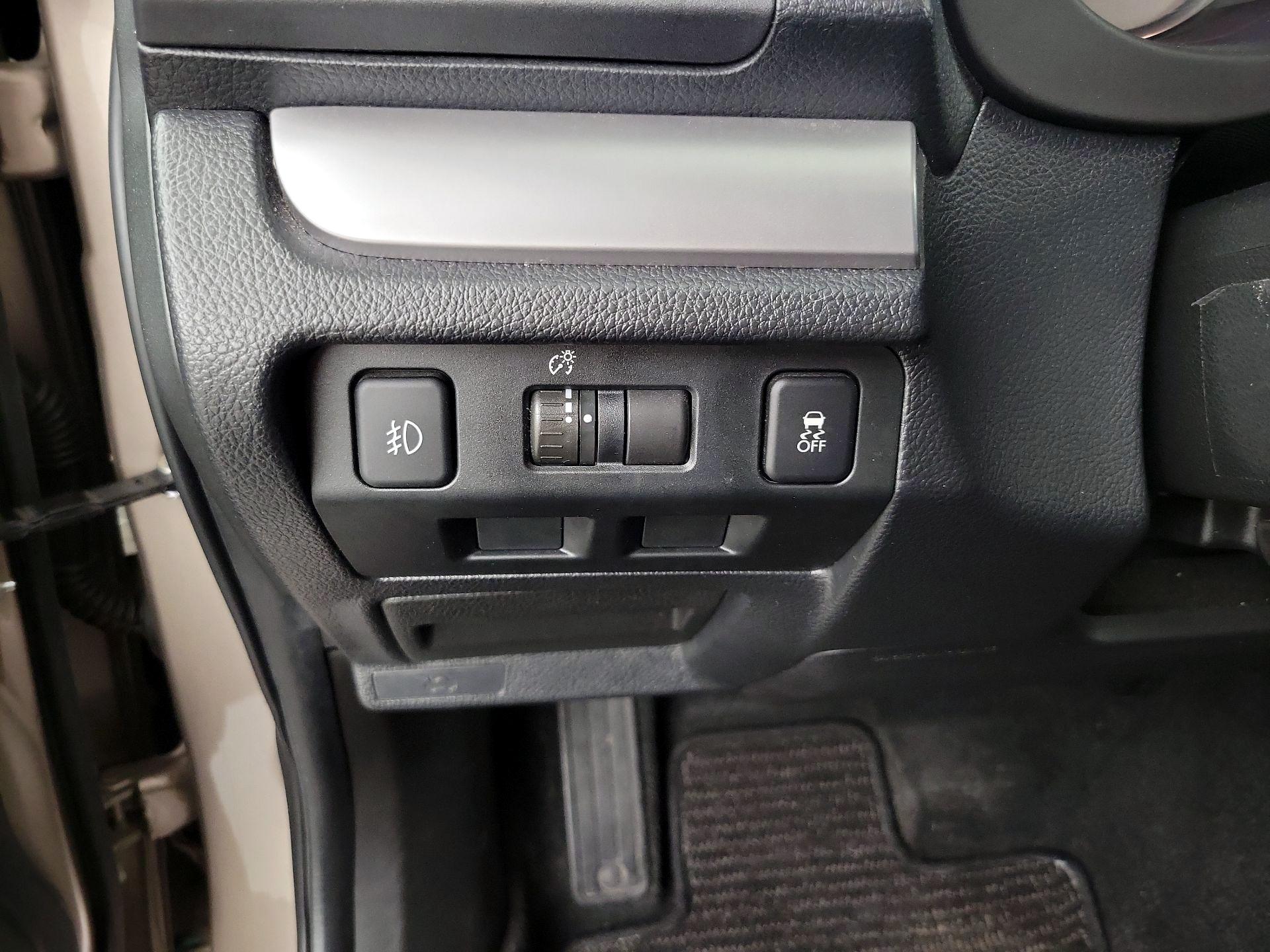 Thumbnail: 2015 Subaru Forester - 13