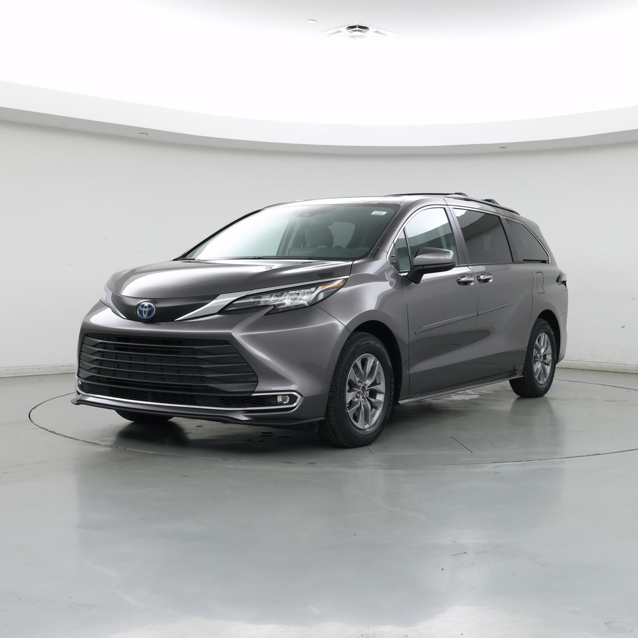 Thumbnail: 2022 Toyota Sienna - 4