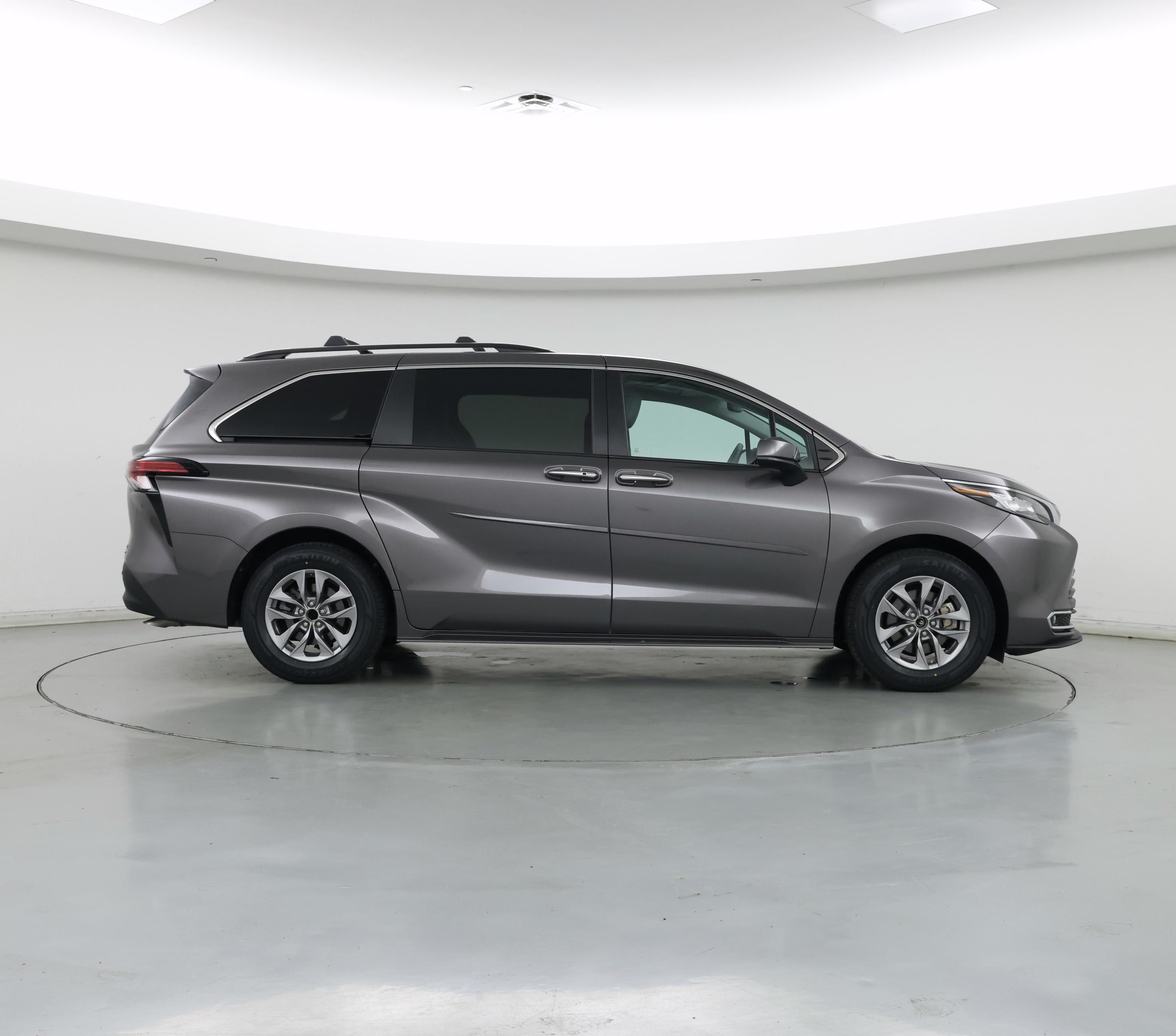 Thumbnail: 2022 Toyota Sienna - 7