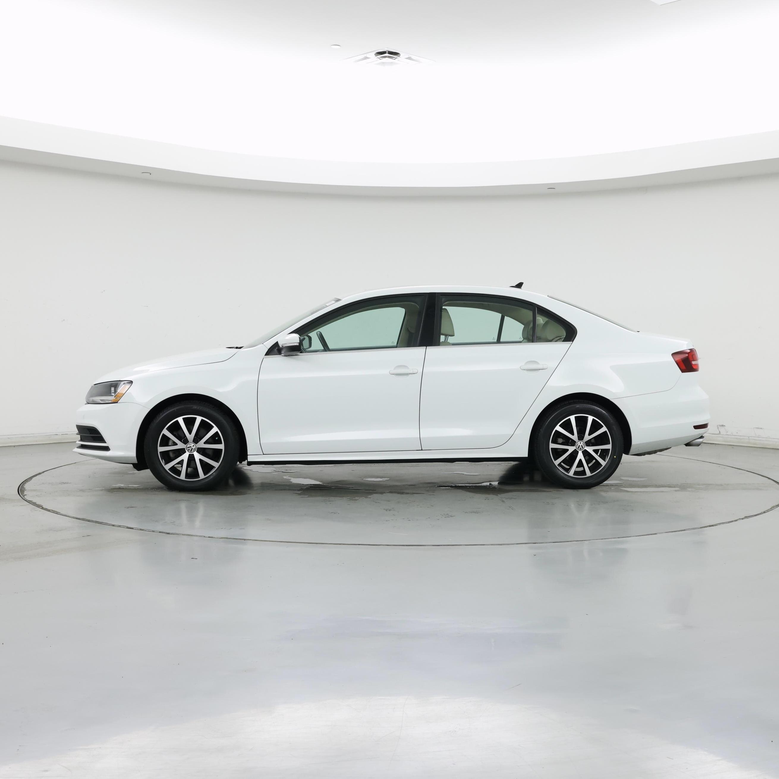 Thumbnail: 2017 Volkswagen Jetta - 3