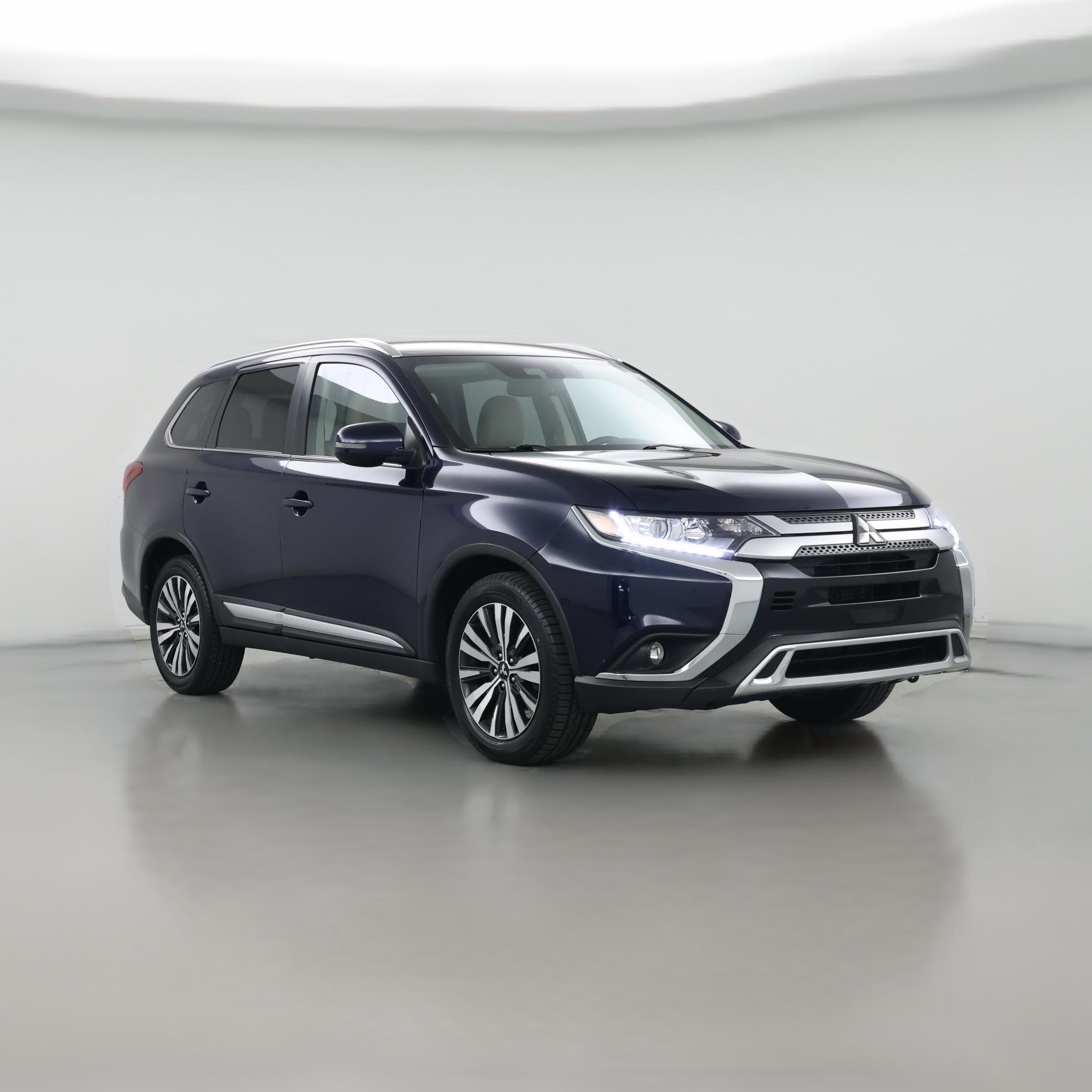 Thumbnail: 2020 Mitsubishi Outlander - 1