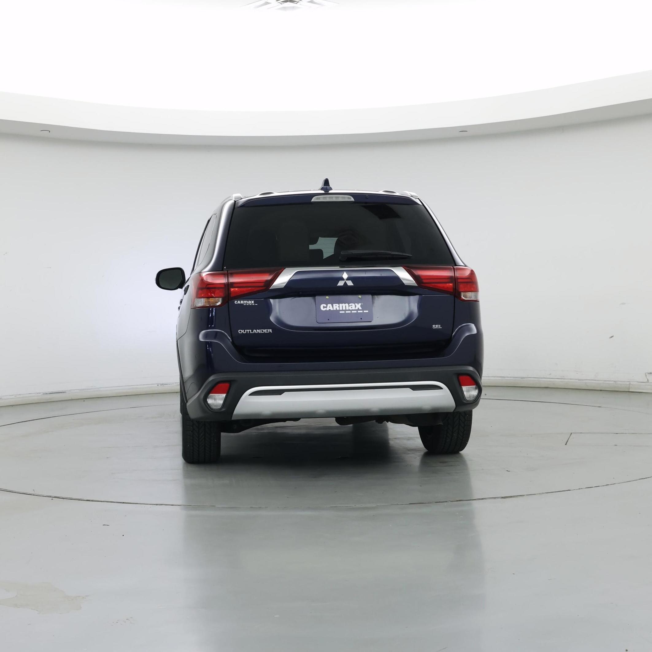 Thumbnail: 2020 Mitsubishi Outlander - 6