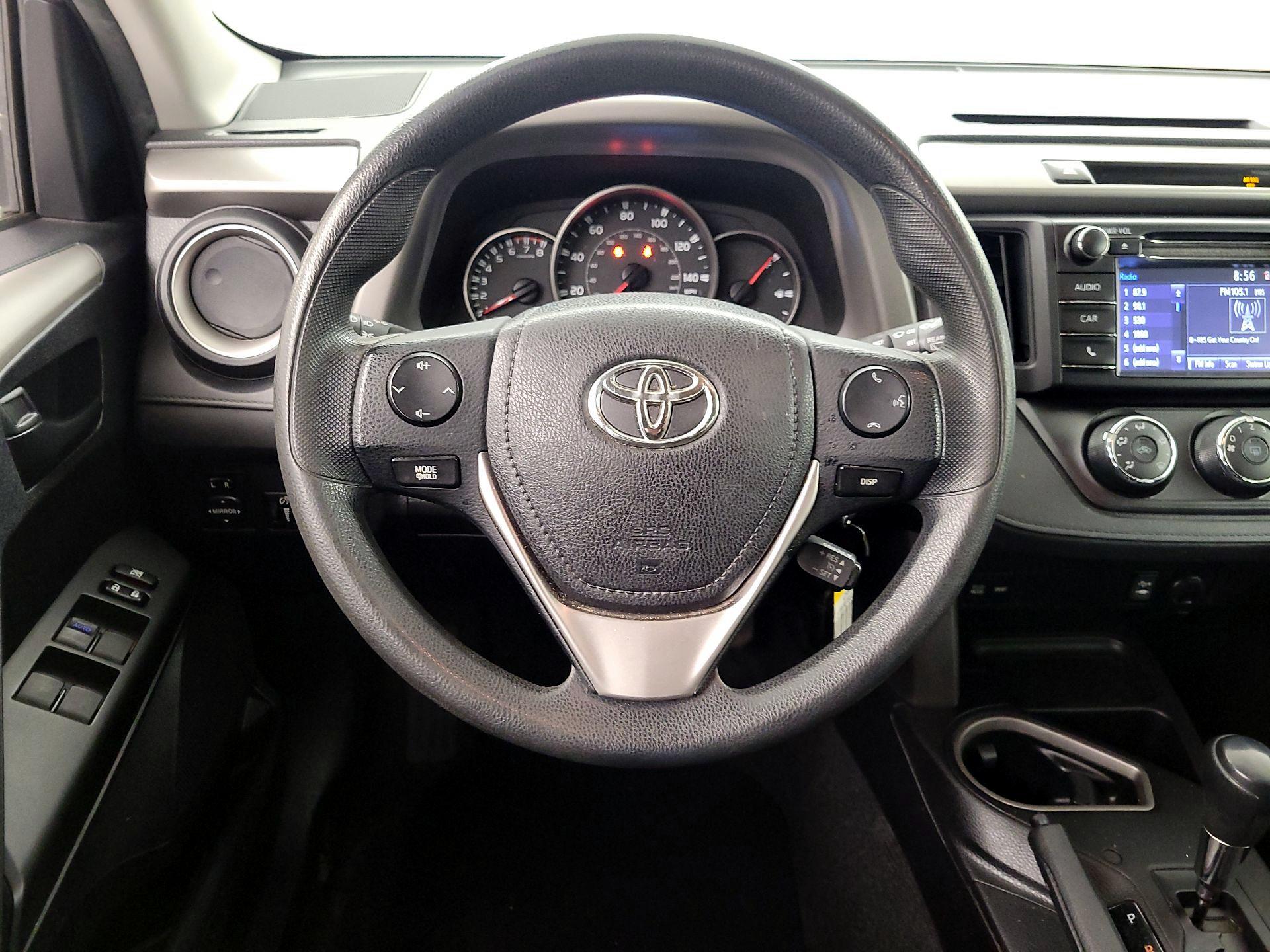 Thumbnail: 2016 Toyota RAV4 - 10
