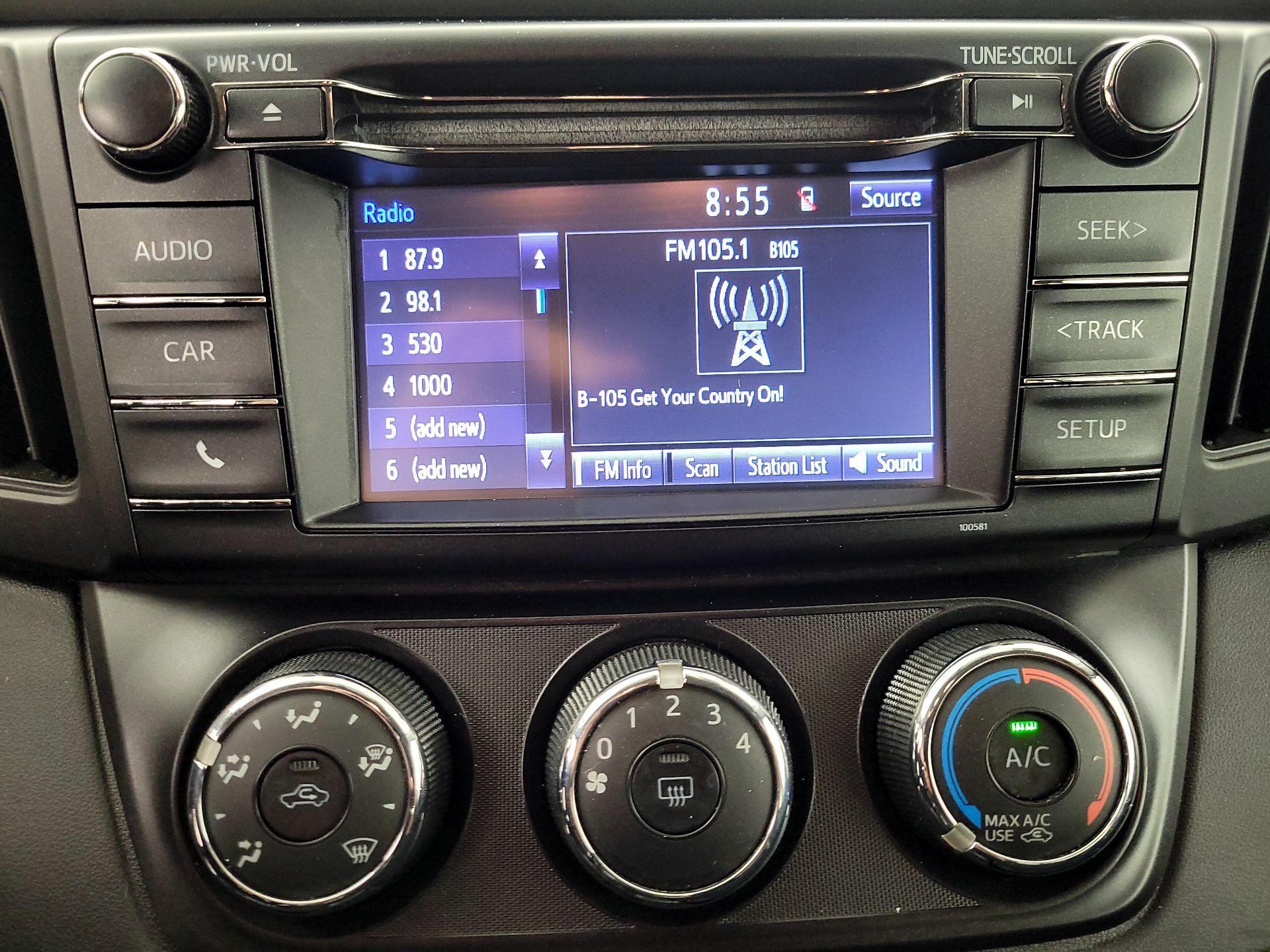 Thumbnail: 2016 Toyota RAV4 - 15