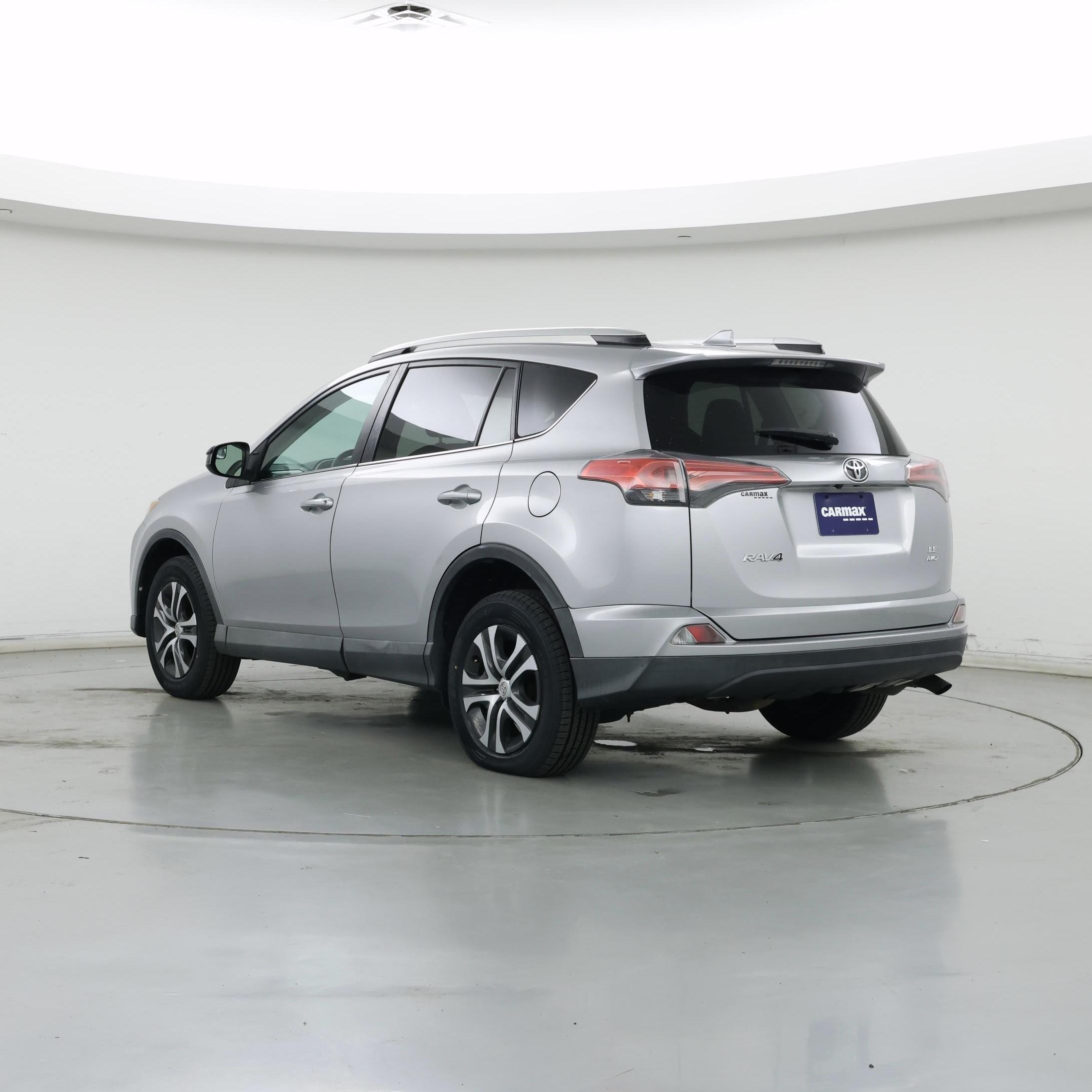 Thumbnail: 2016 Toyota RAV4 - 2