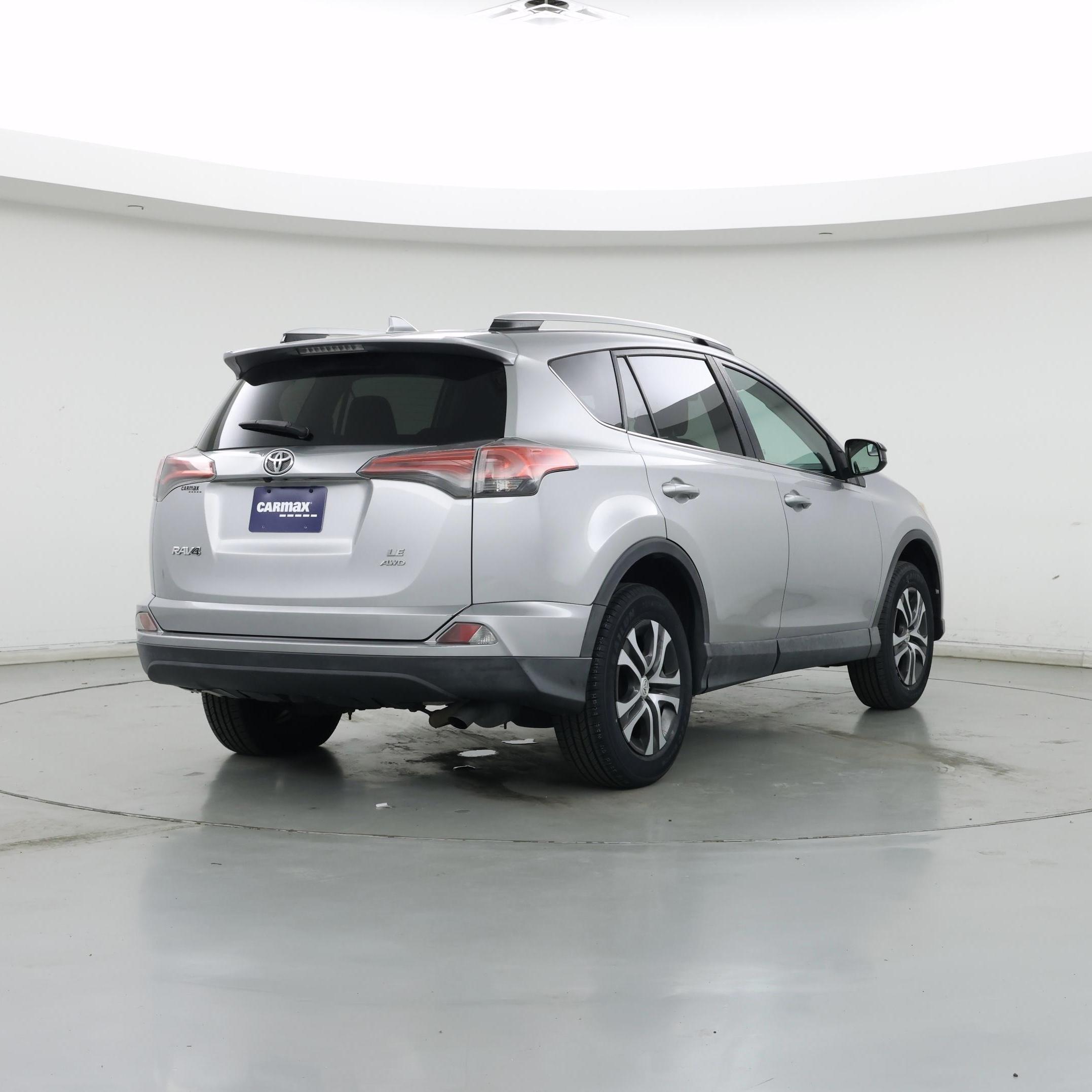 Thumbnail: 2016 Toyota RAV4 - 8