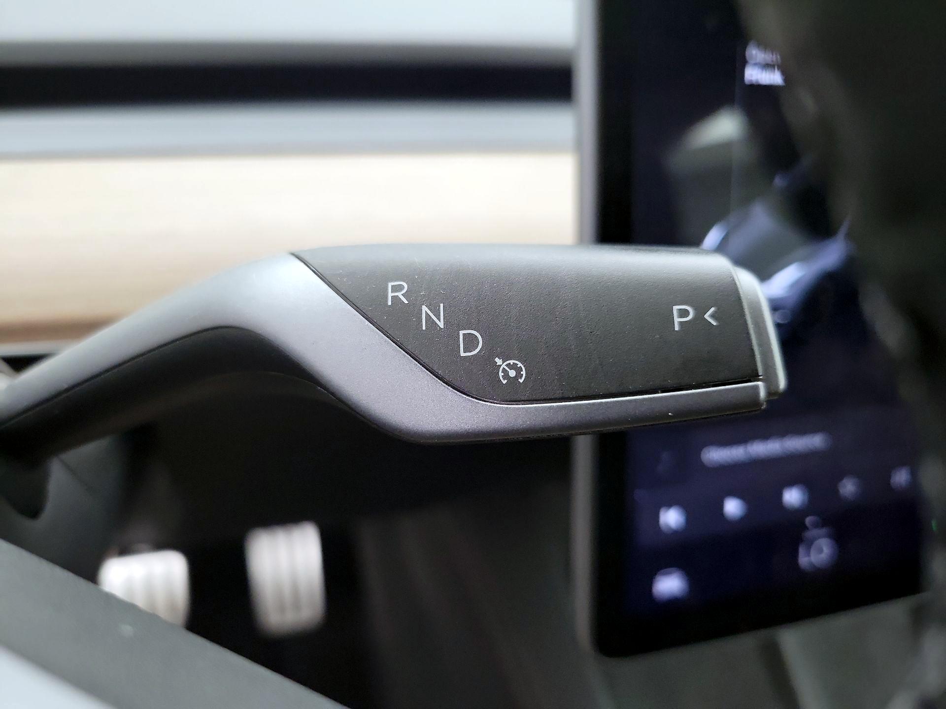 Thumbnail: 2023 Tesla Model 3 - 17