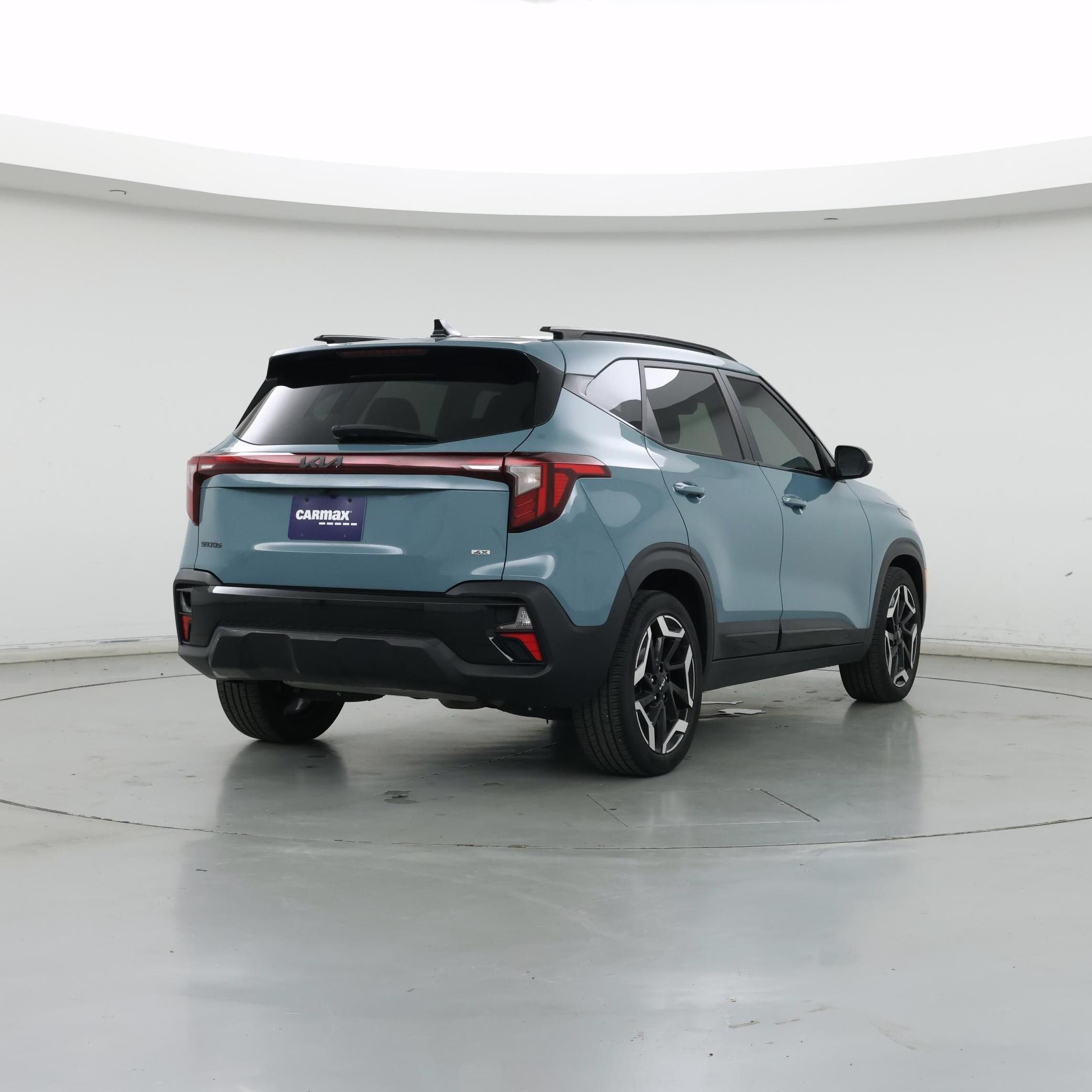 Thumbnail: 2024 Kia Seltos - 8