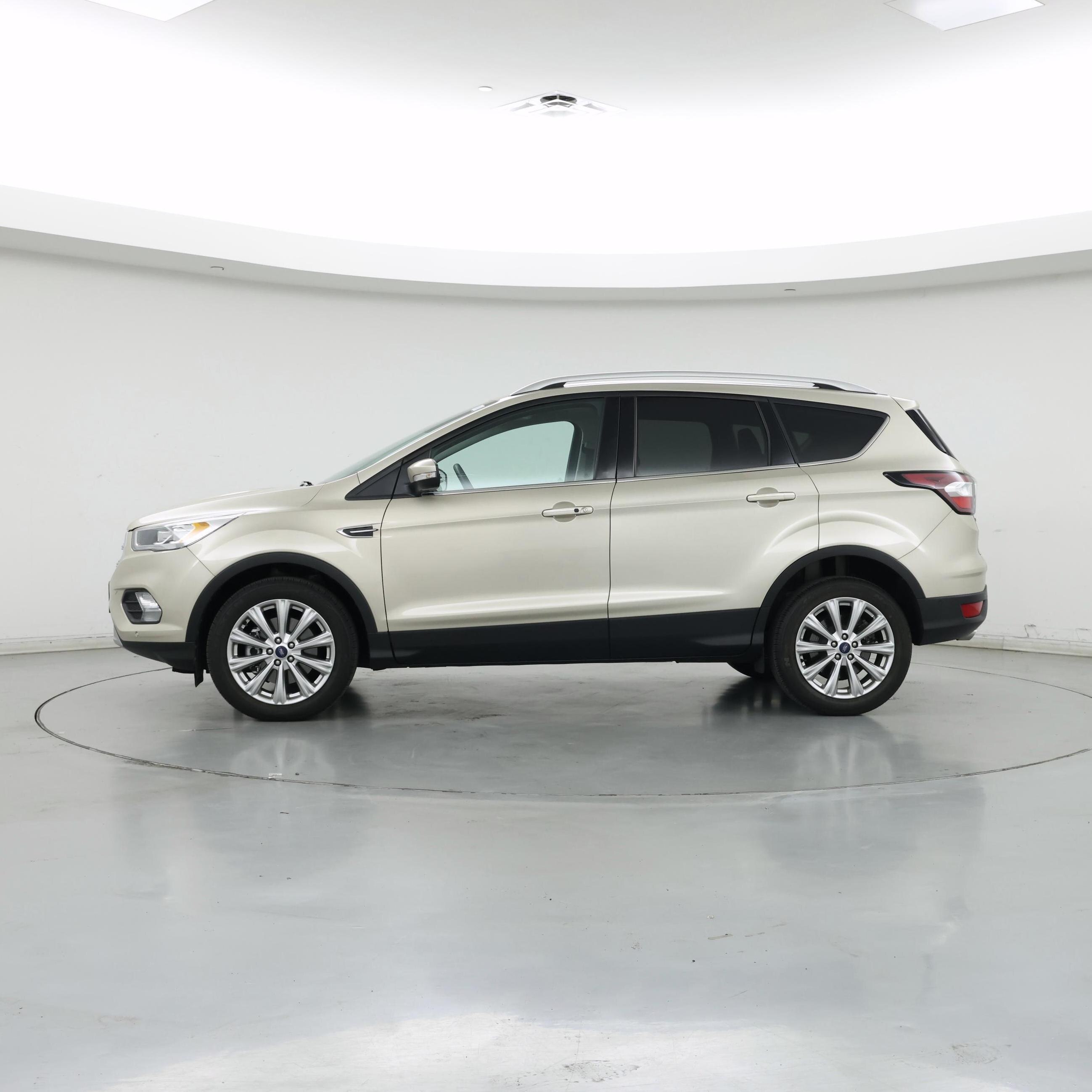 Thumbnail: 2018 Ford Escape - 3
