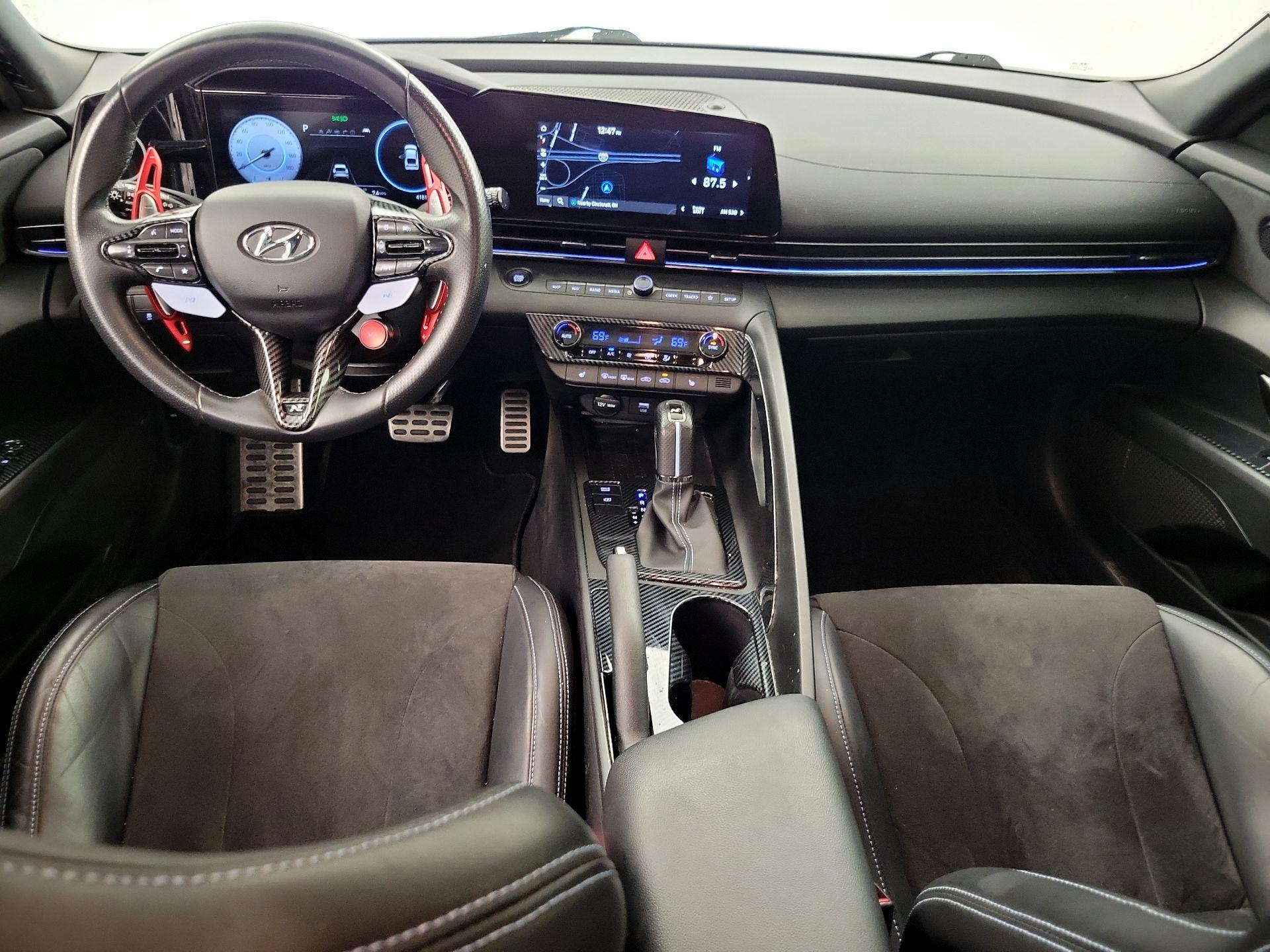Thumbnail: 2022 Hyundai Elantra - 9