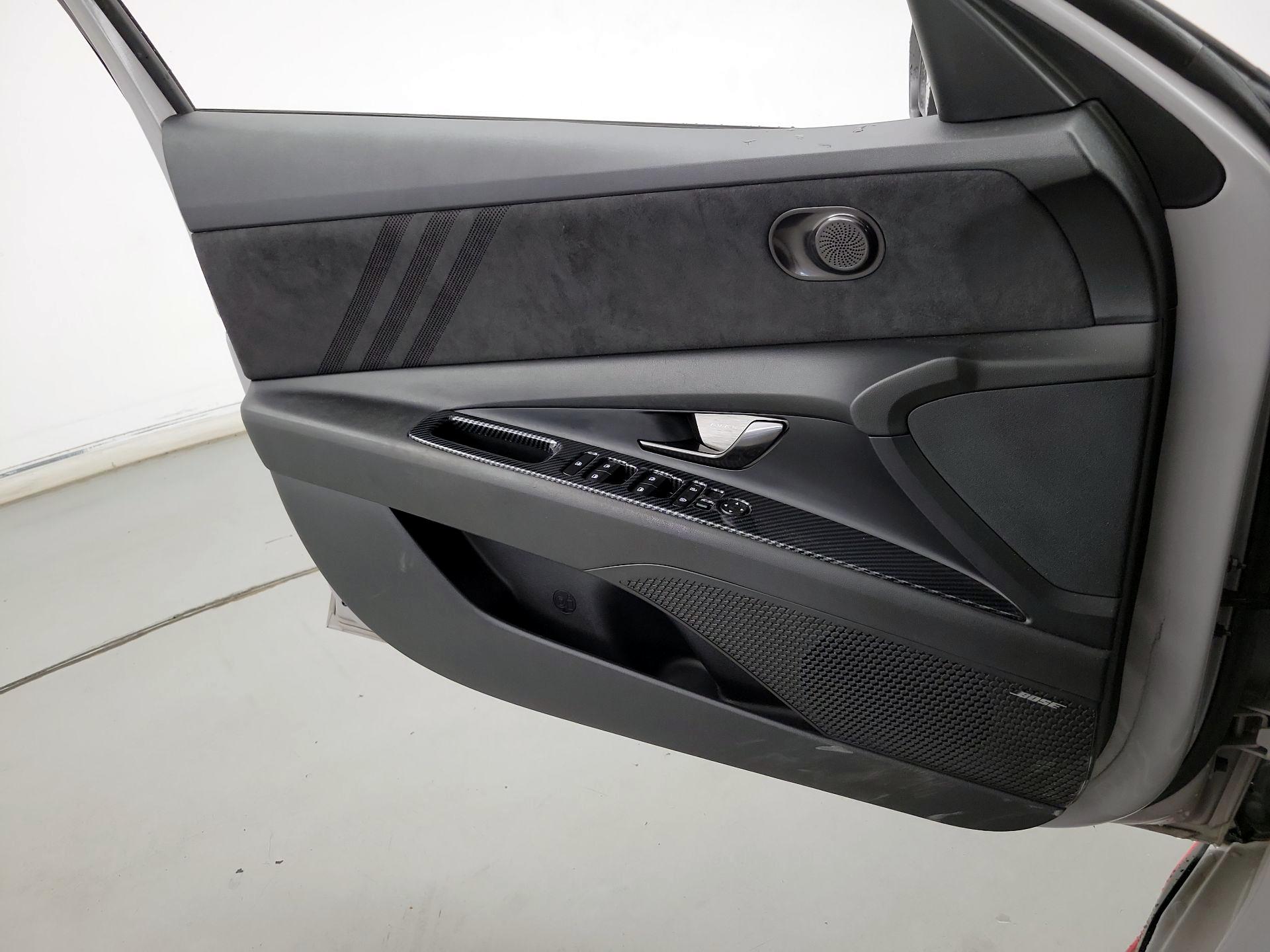 Thumbnail: 2022 Hyundai Elantra - 12