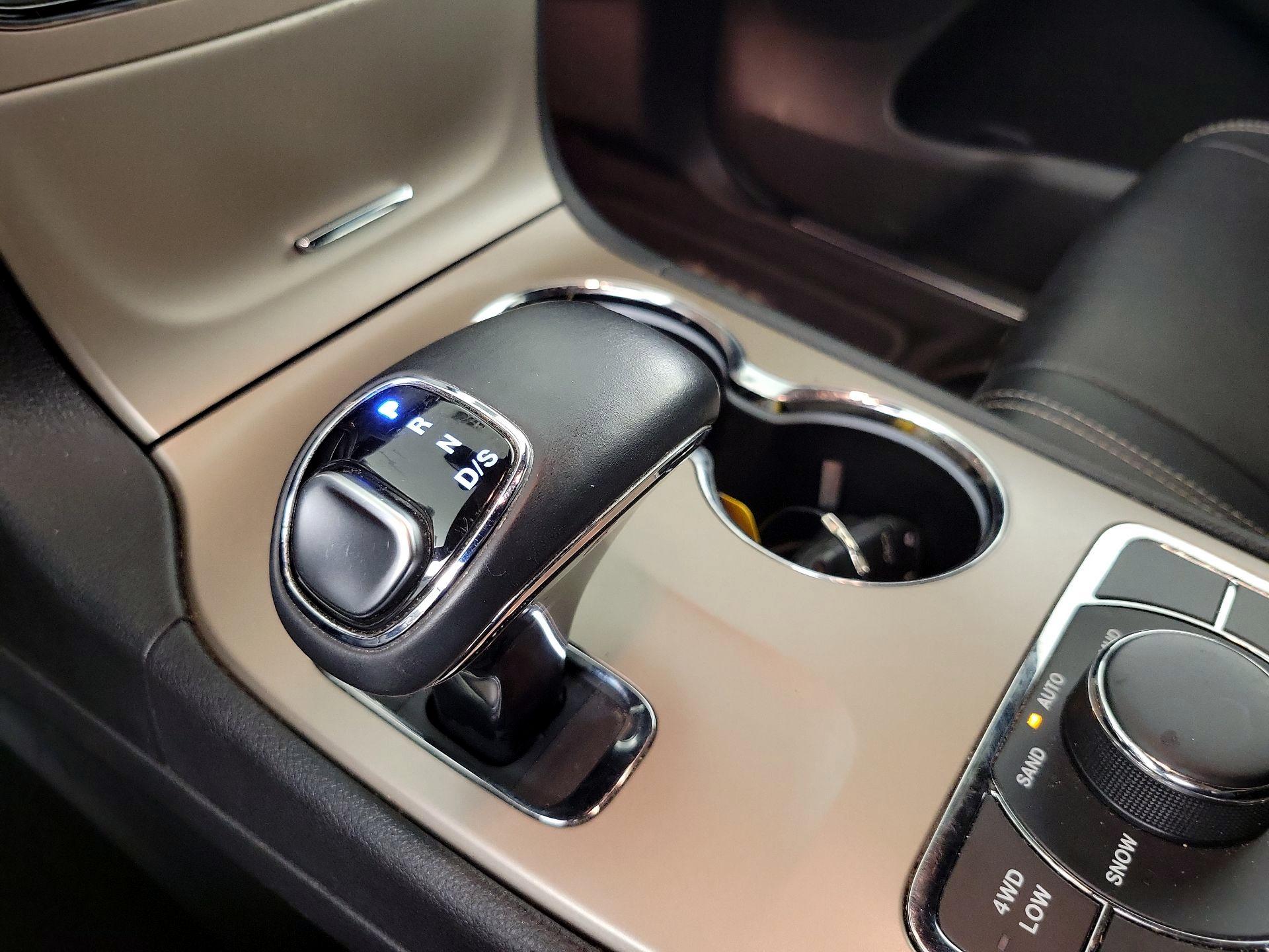 Thumbnail: 2014 Jeep Grand Cherokee - 16
