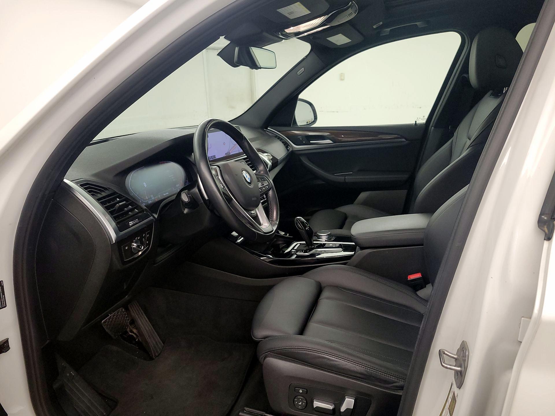 Thumbnail: 2021 BMW X3 - 11