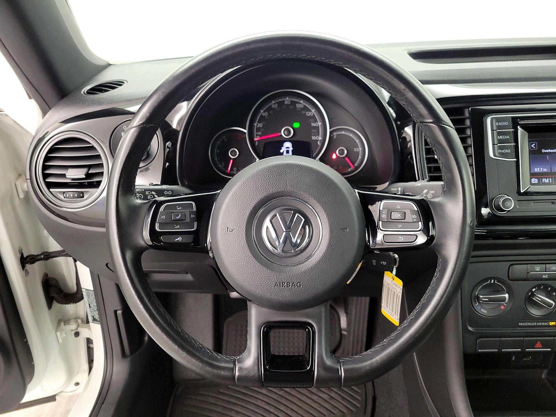 Thumbnail: 2018 Volkswagen Beetle - 10