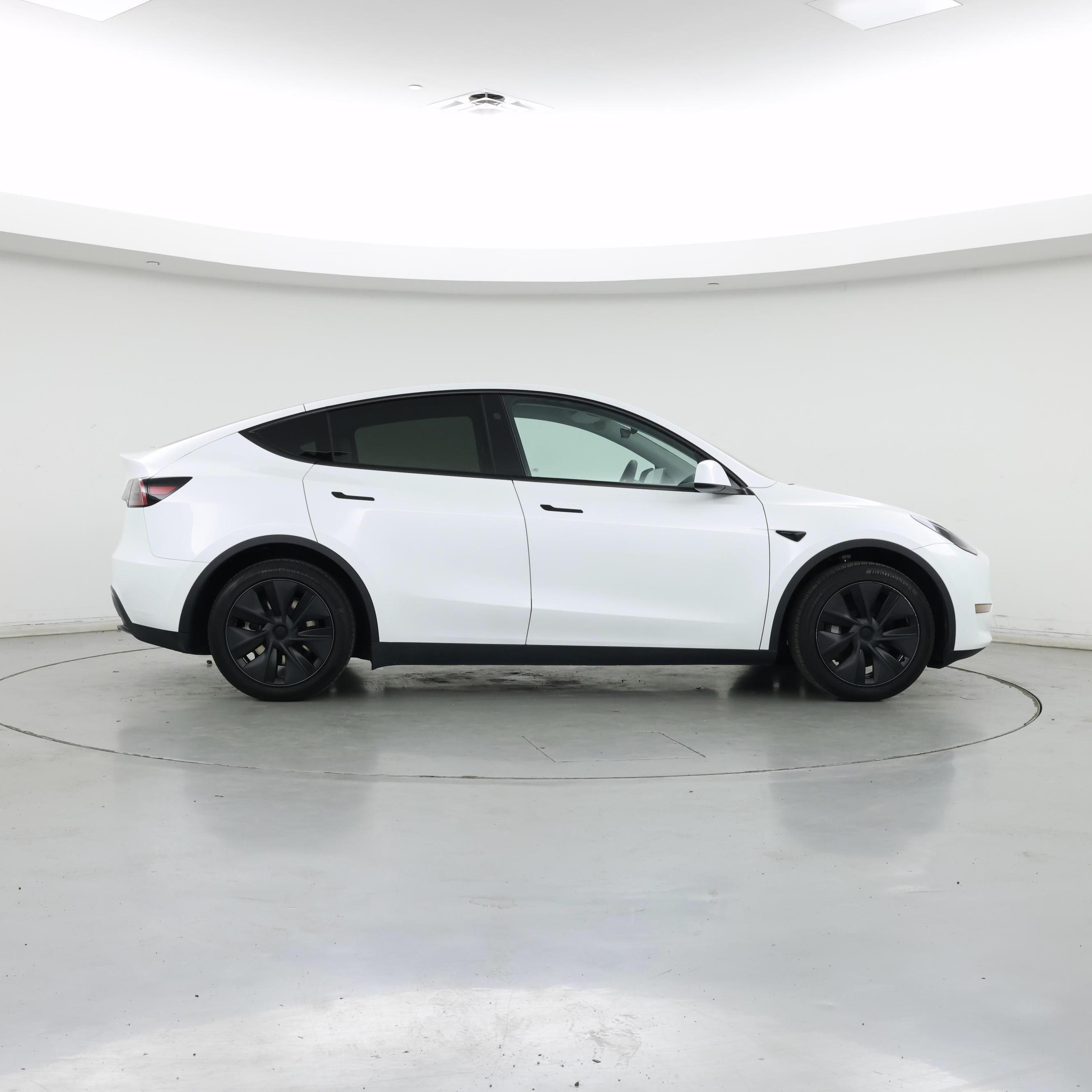 Thumbnail: 2024 Tesla Model Y - 7