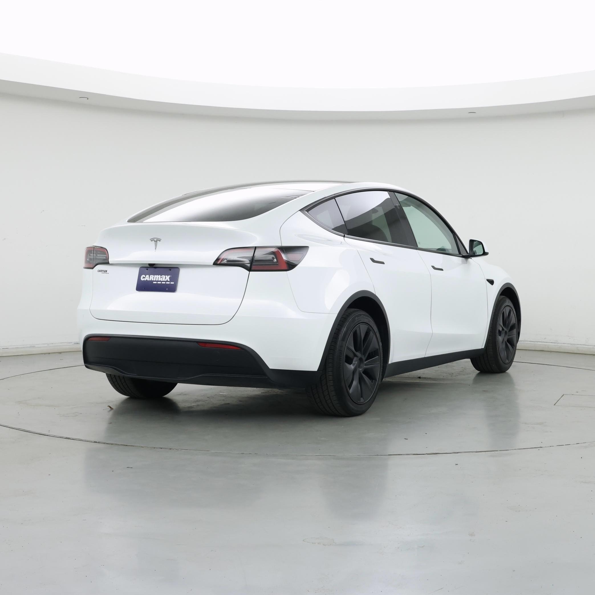 Thumbnail: 2024 Tesla Model Y - 8