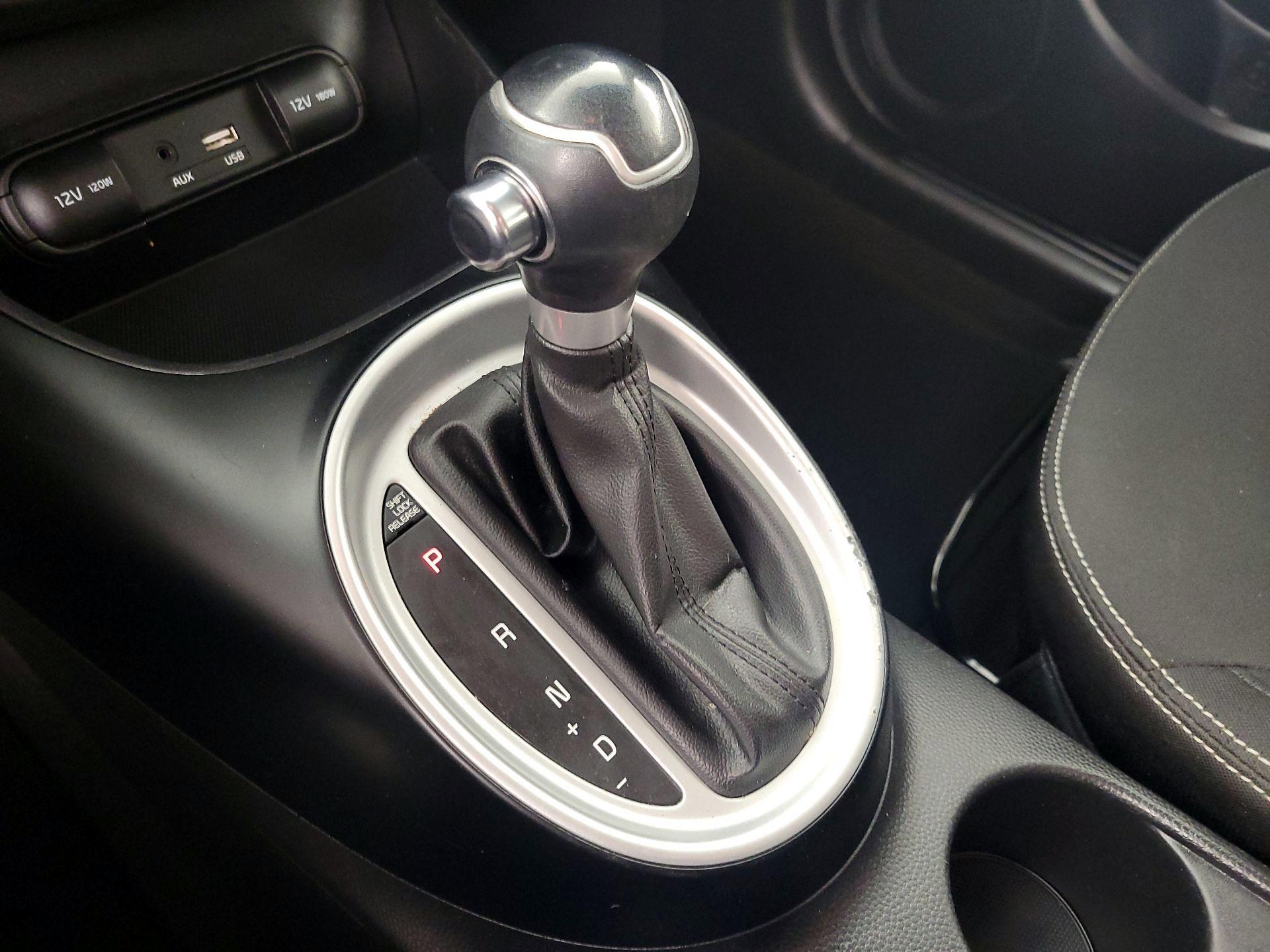 Thumbnail: 2016 Kia Soul - 16