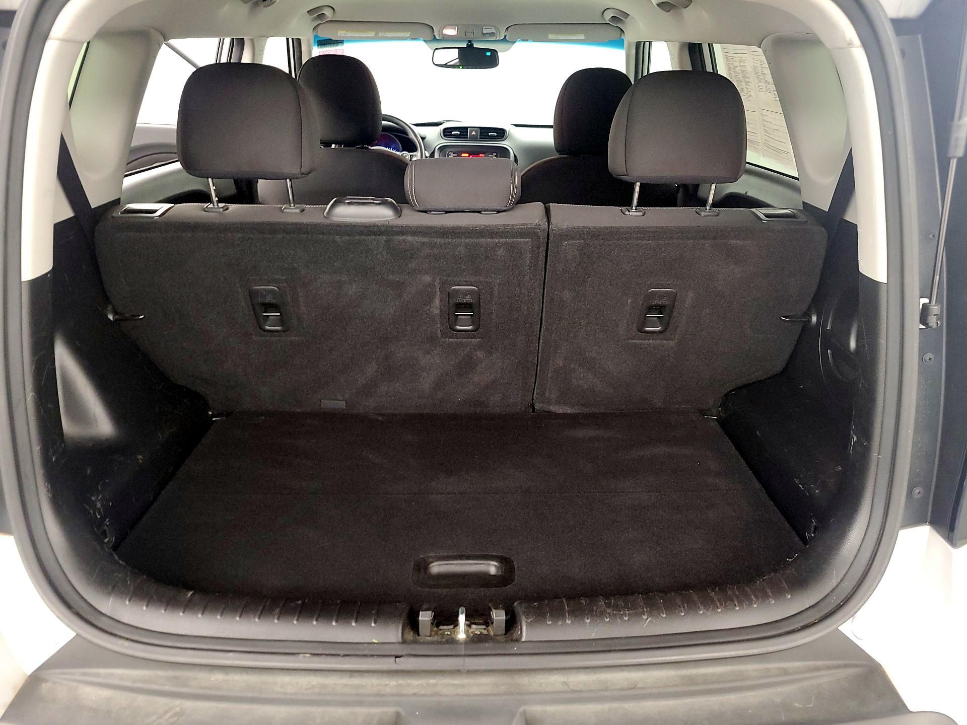 Thumbnail: 2016 Kia Soul - 19