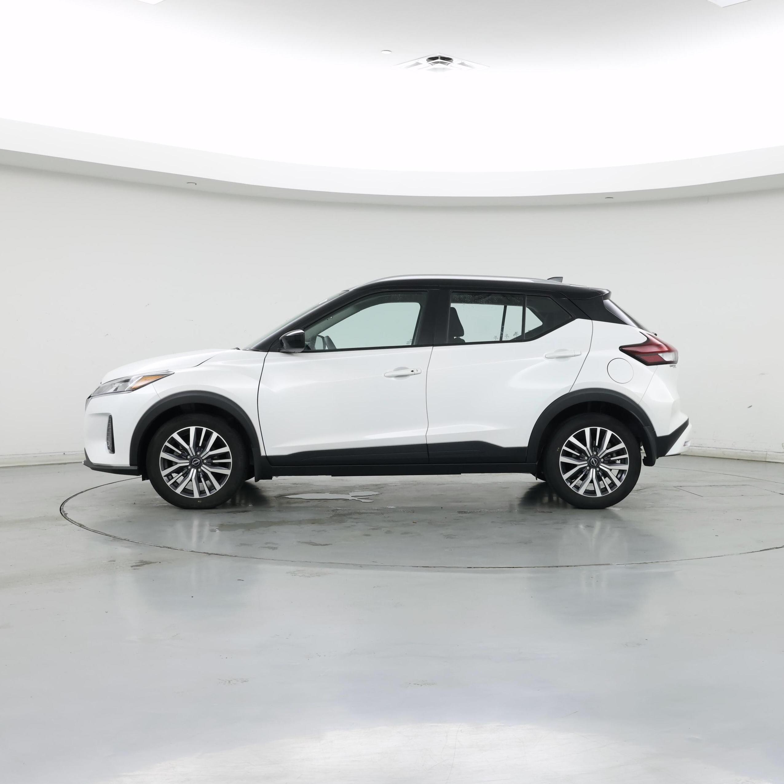 Thumbnail: 2024 Nissan Kicks - 3