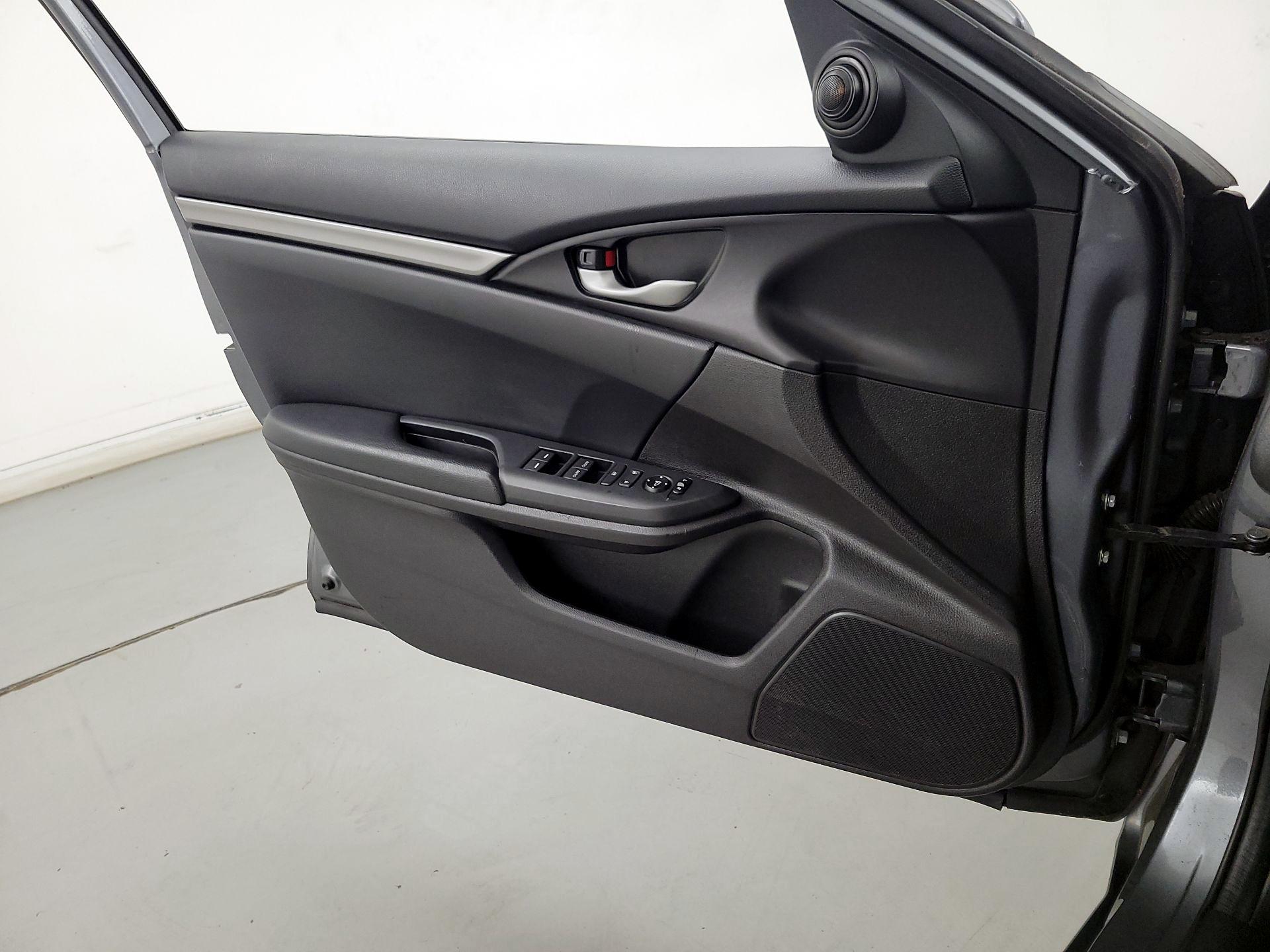 Thumbnail: 2017 Honda Civic - 12