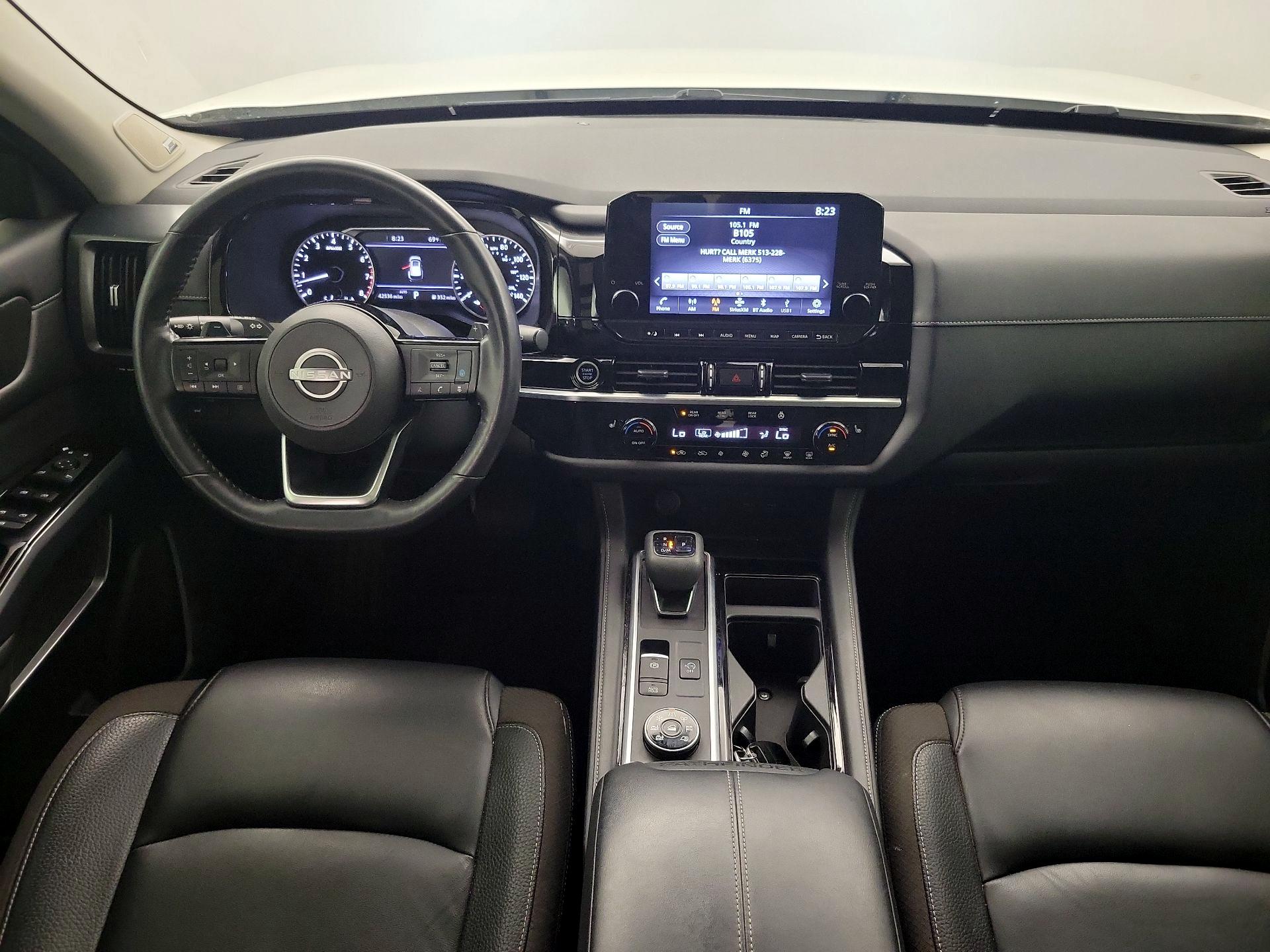 Thumbnail: 2023 Nissan Pathfinder - 9