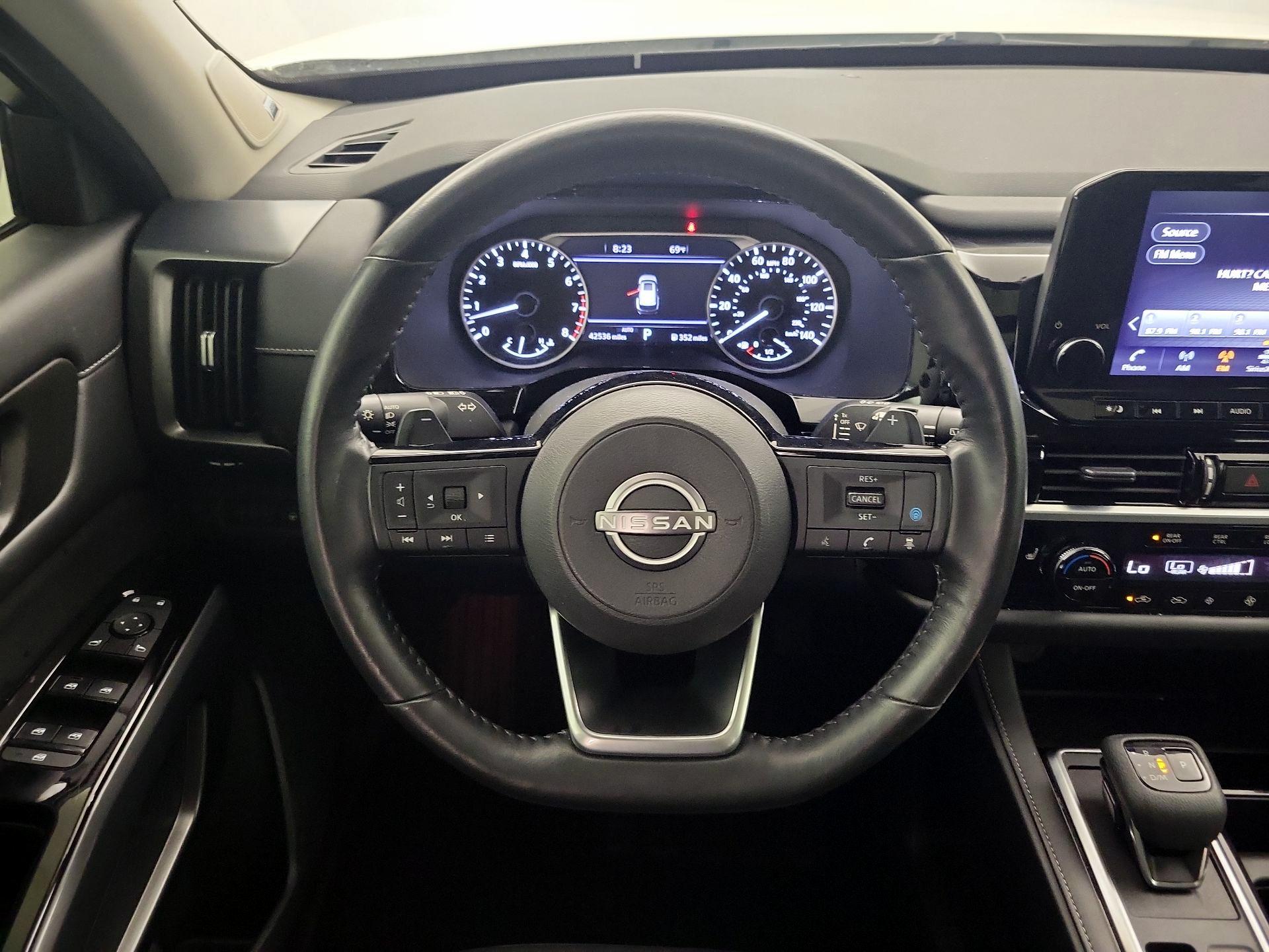 Thumbnail: 2023 Nissan Pathfinder - 10