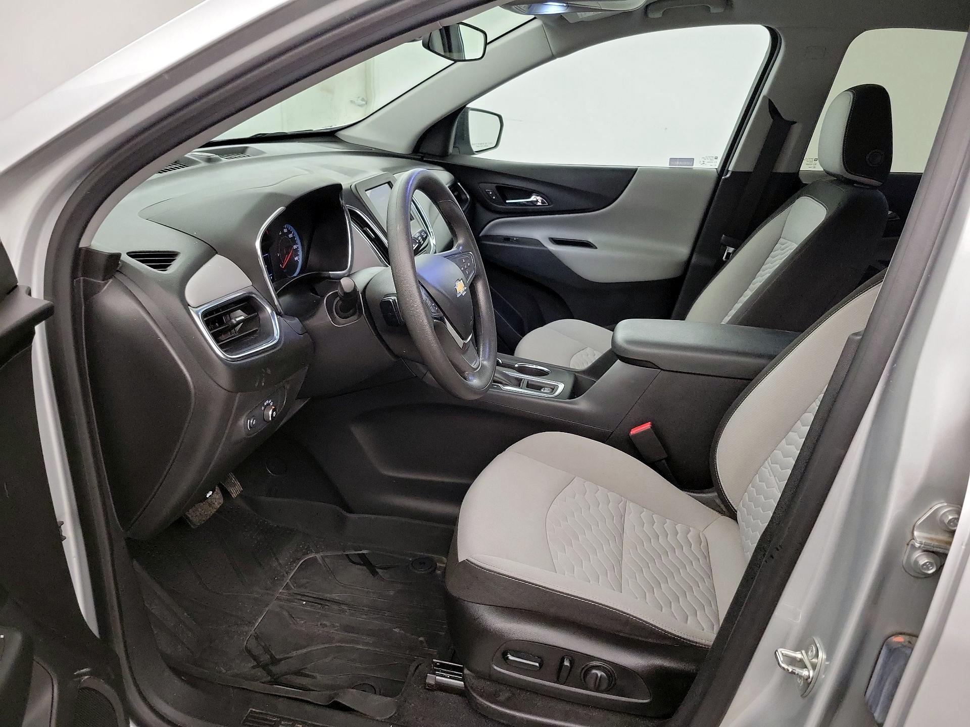 Thumbnail: 2021 Chevrolet Equinox - 11