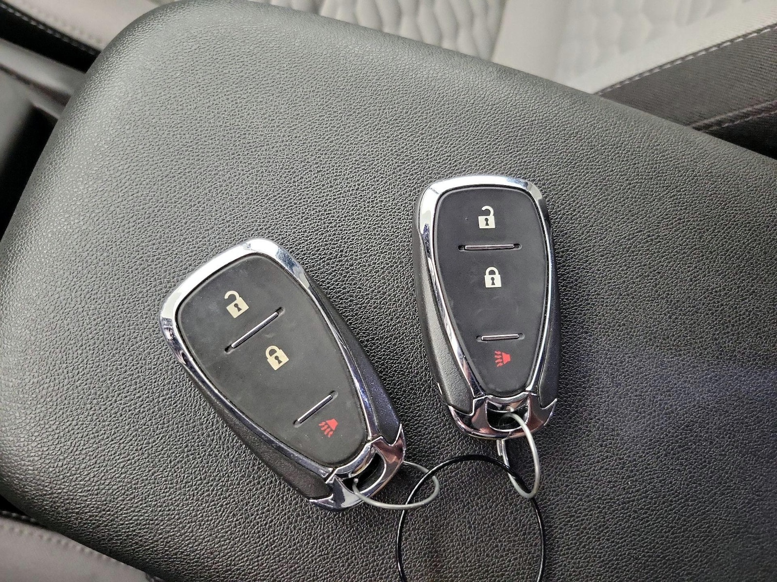 2021 Chevrolet Equinox LS - Photo 23