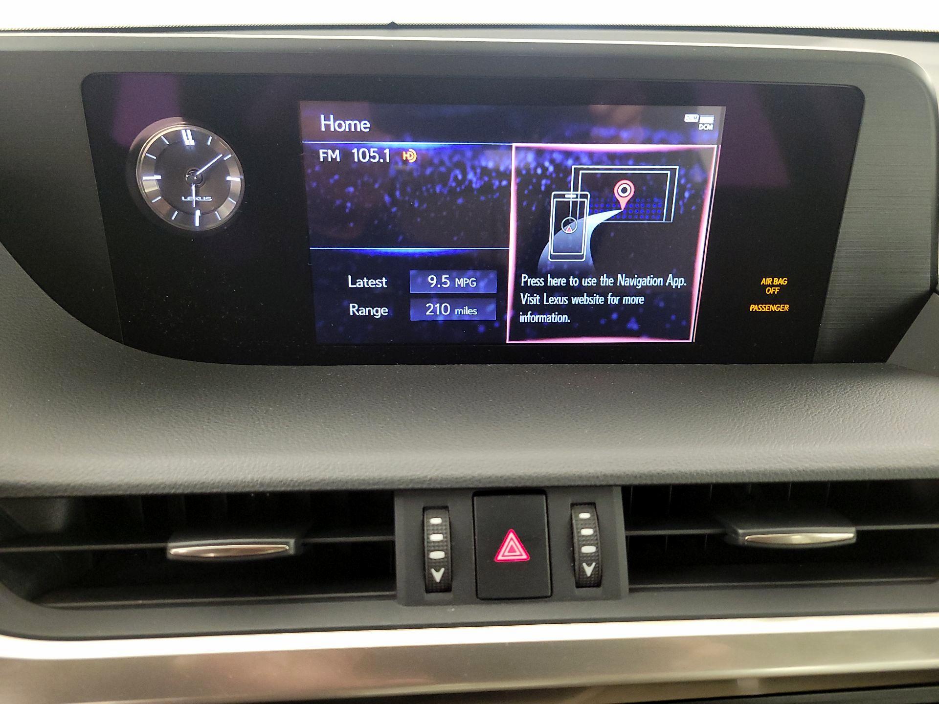 Thumbnail: 2021 Lexus ES - 15