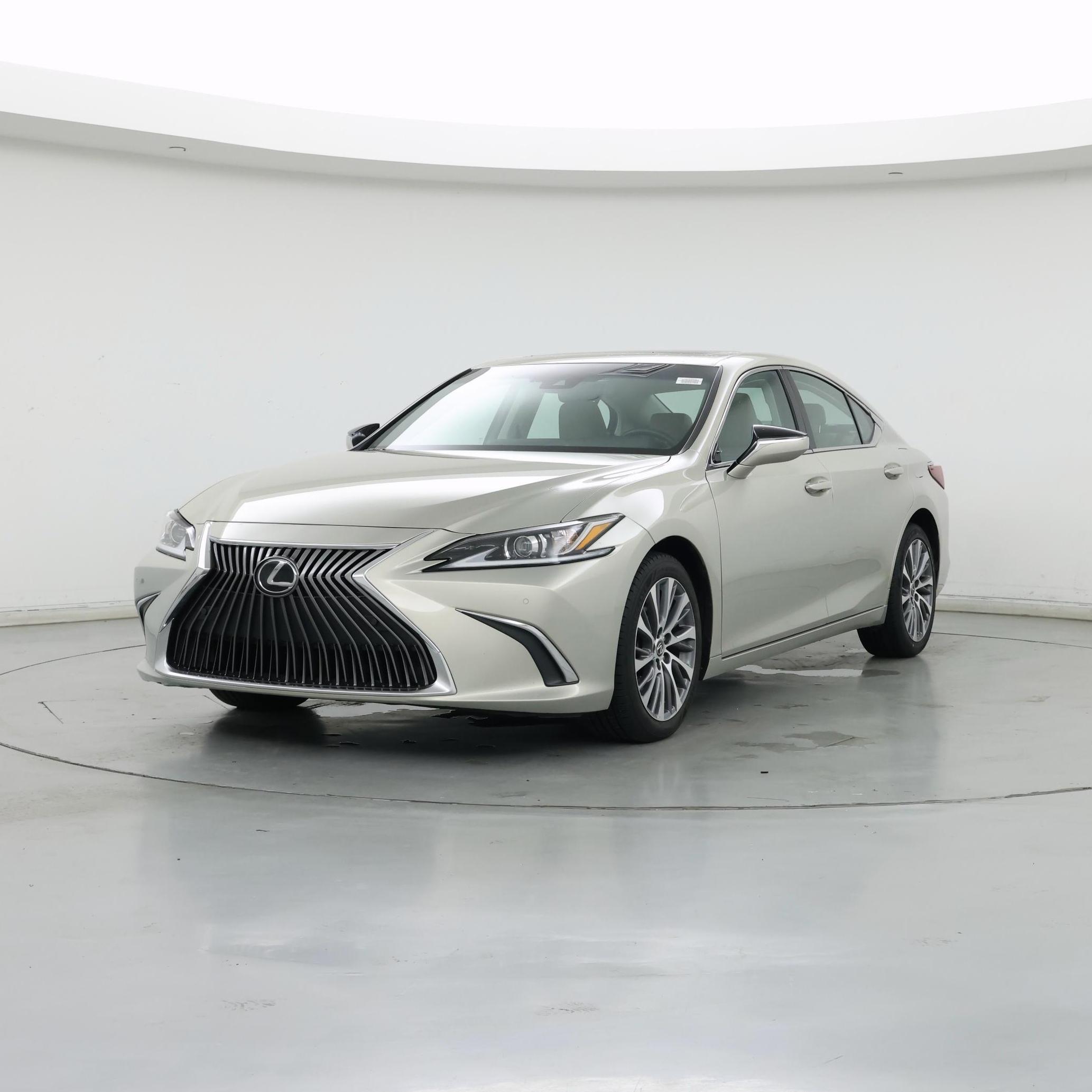 Thumbnail: 2021 Lexus ES - 4