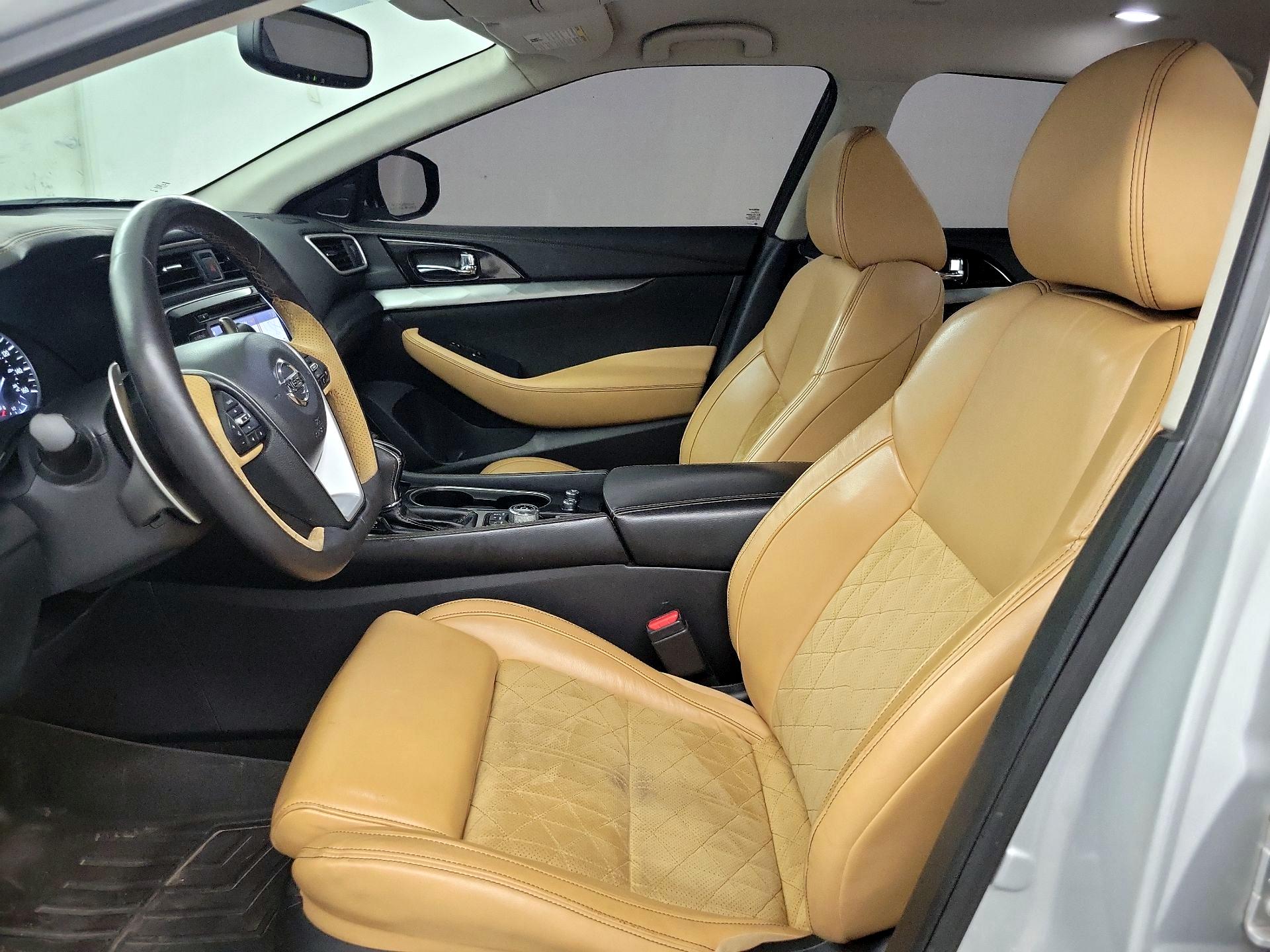 Thumbnail: 2016 Nissan Maxima - 9