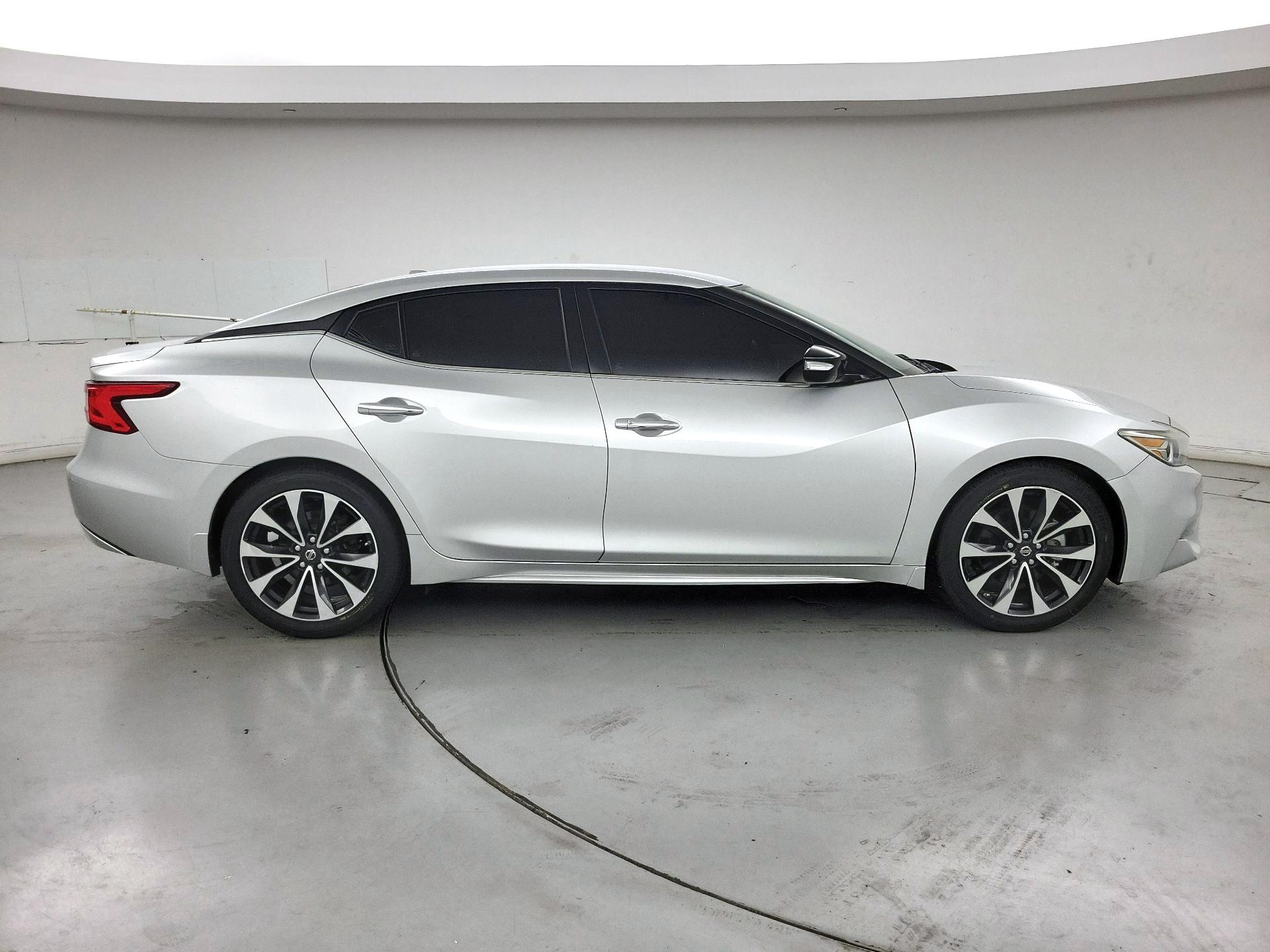 Thumbnail: 2016 Nissan Maxima - 4