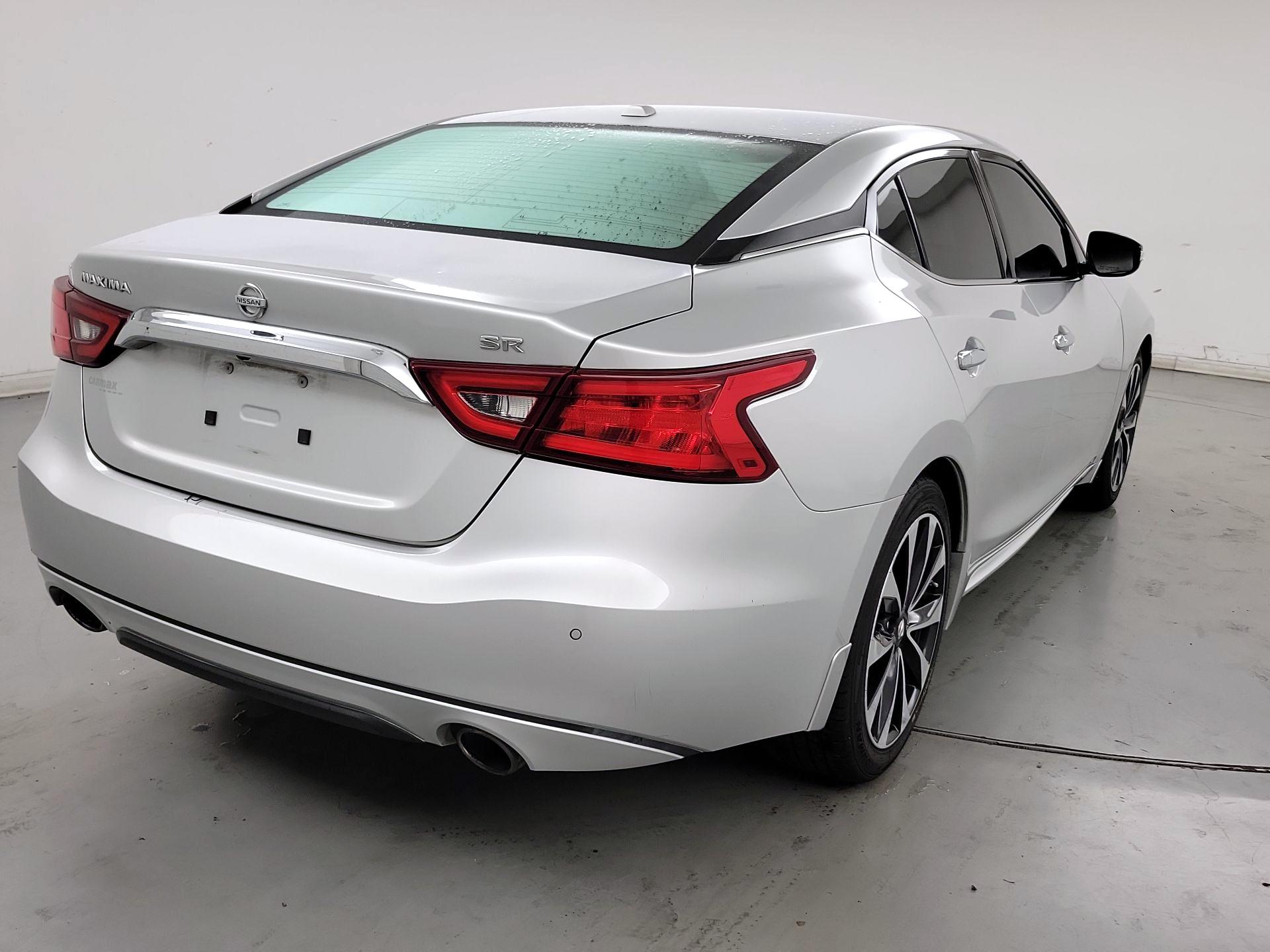 Thumbnail: 2016 Nissan Maxima - 5