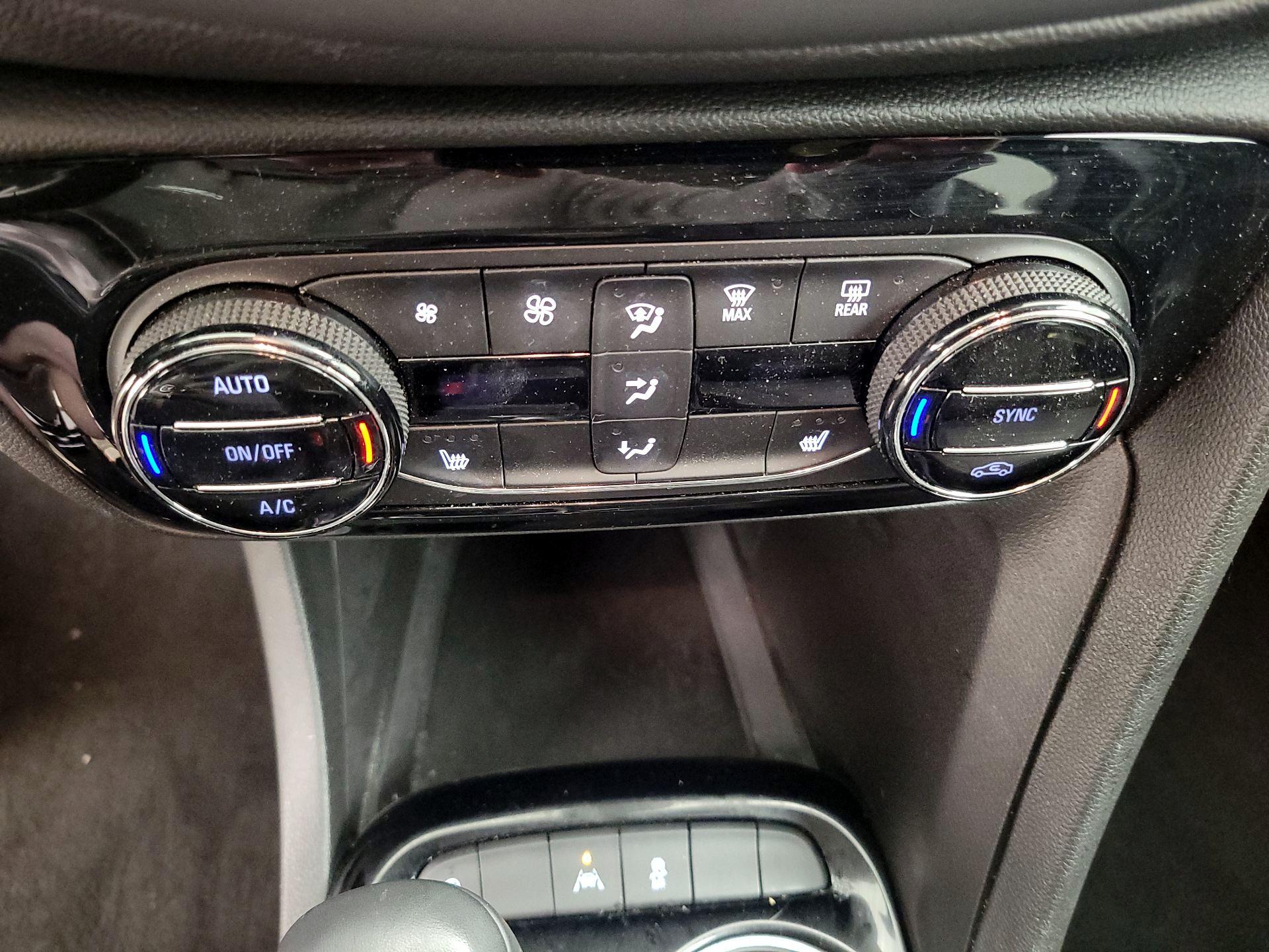 Thumbnail: 2020 Buick Encore GX - 17