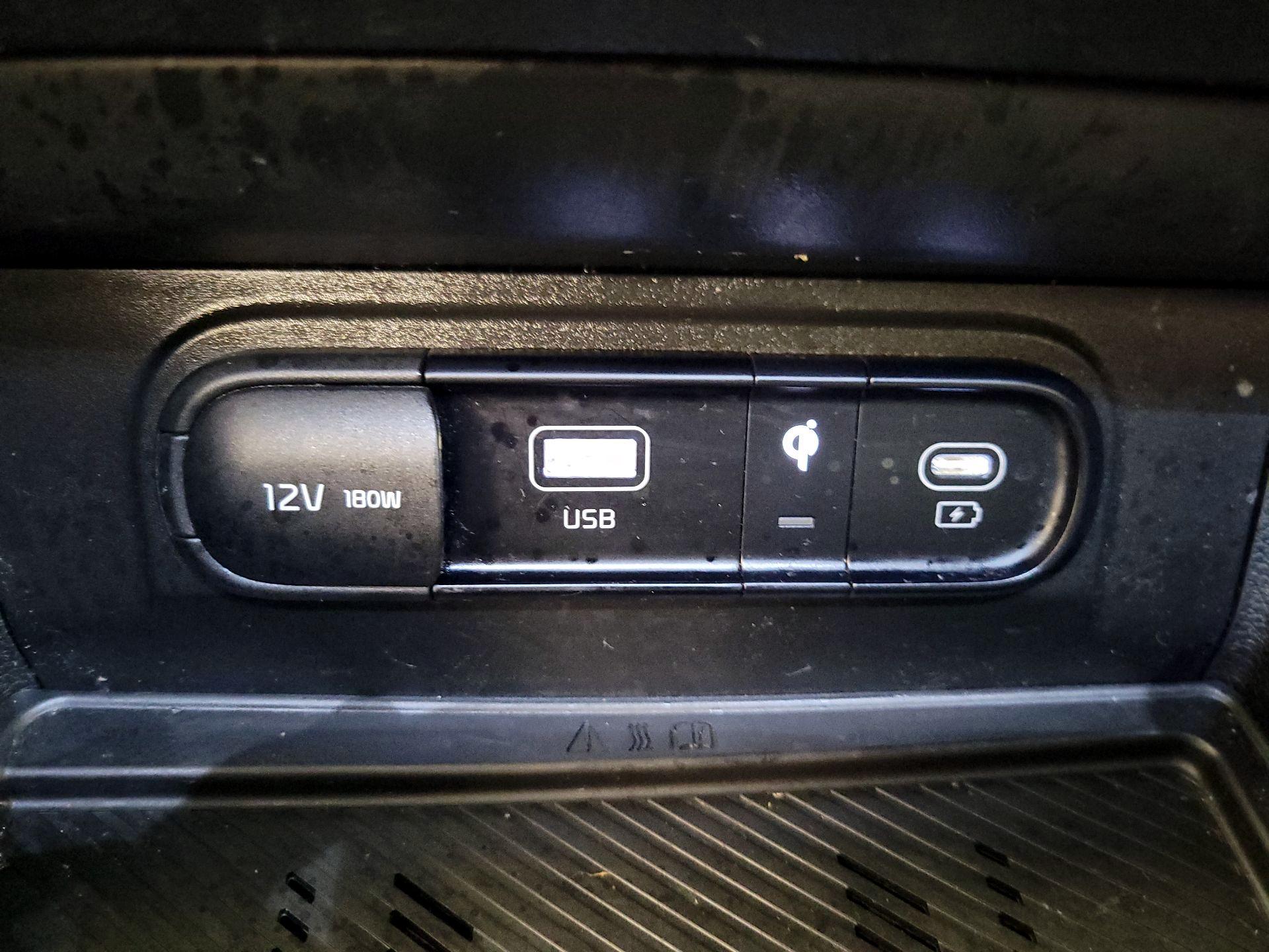 Thumbnail: 2023 Kia Sportage - 19