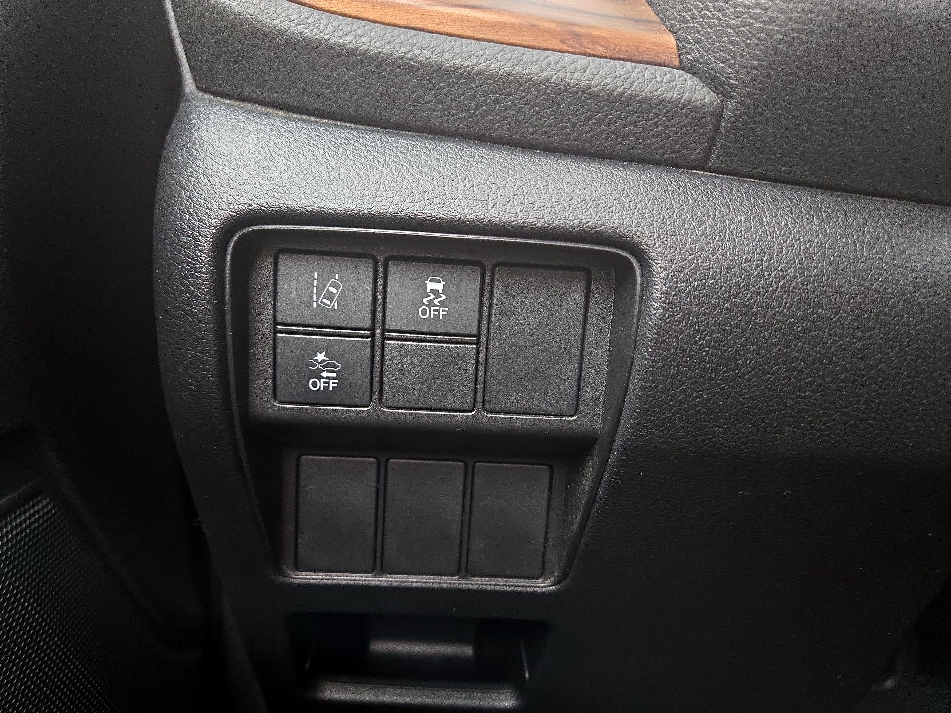 Thumbnail: 2018 Honda CR-V - 13