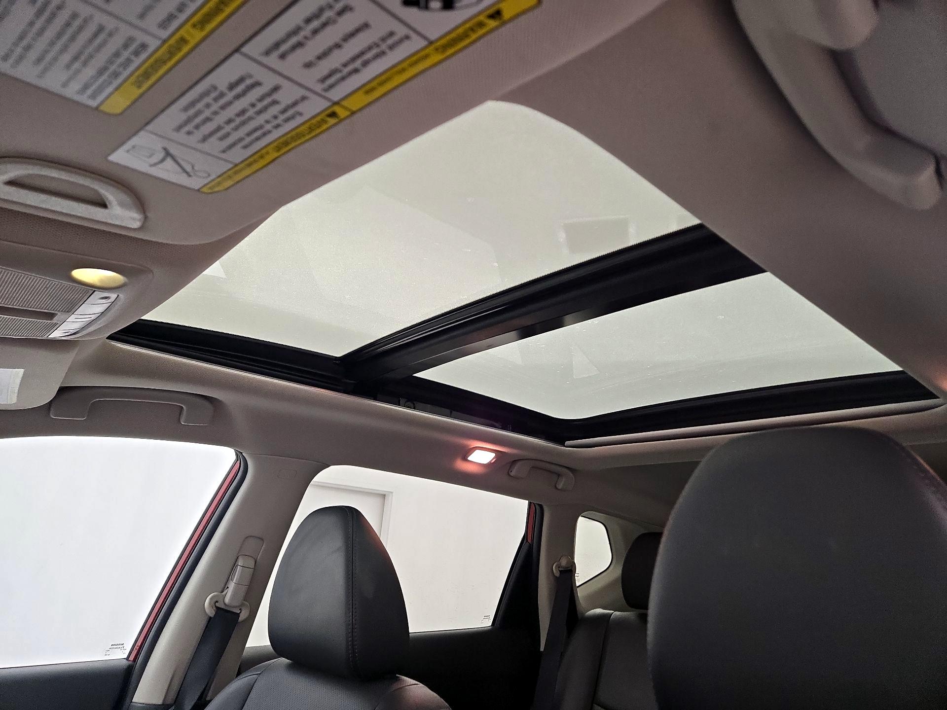 Thumbnail: 2015 Nissan Rogue - 20