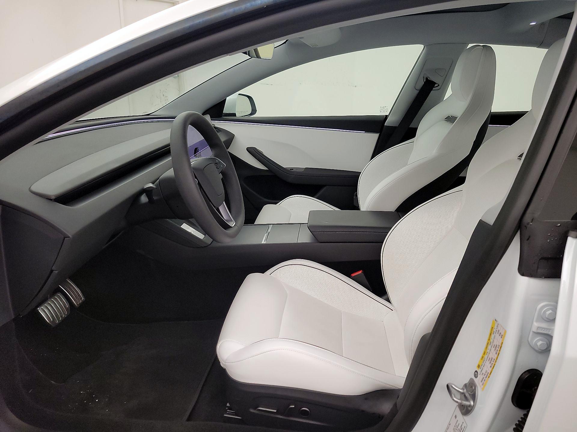 Thumbnail: 2025 Tesla Model 3 - 11