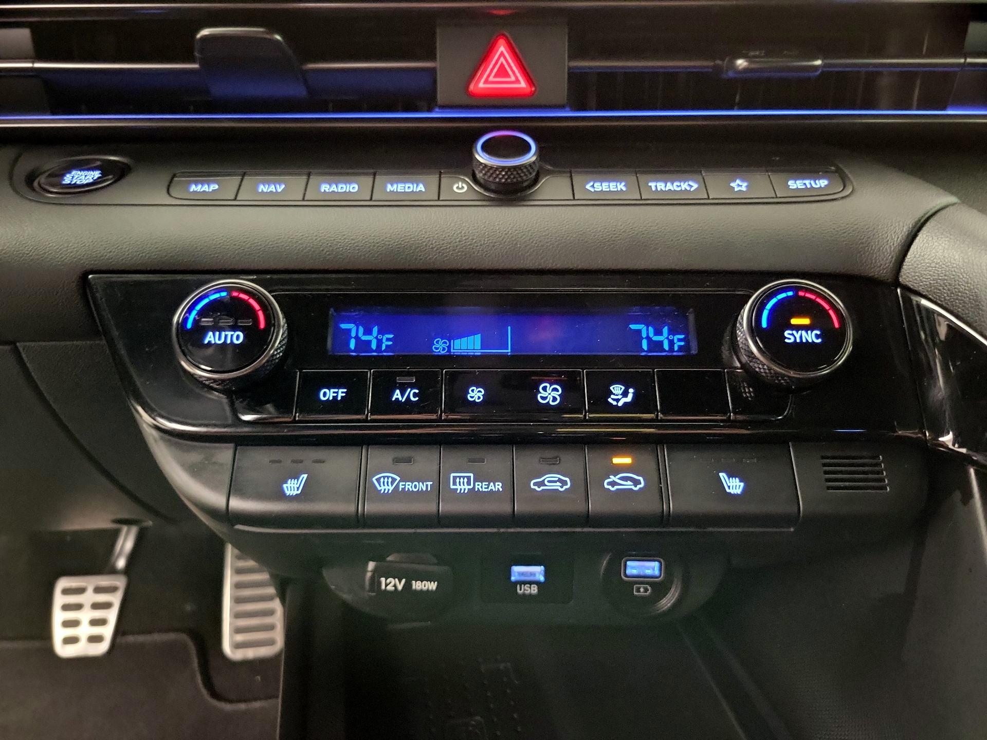Thumbnail: 2022 Hyundai Elantra - 17