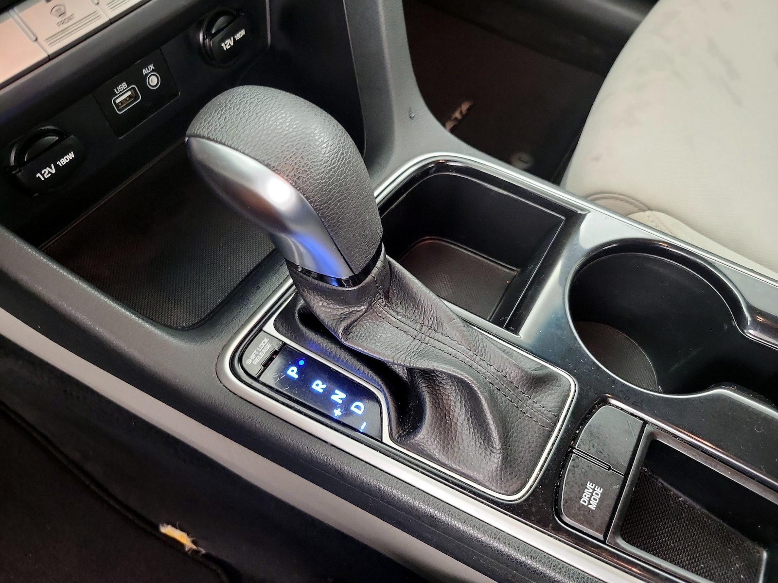 2018 Hyundai Sonata SE - Photo 18