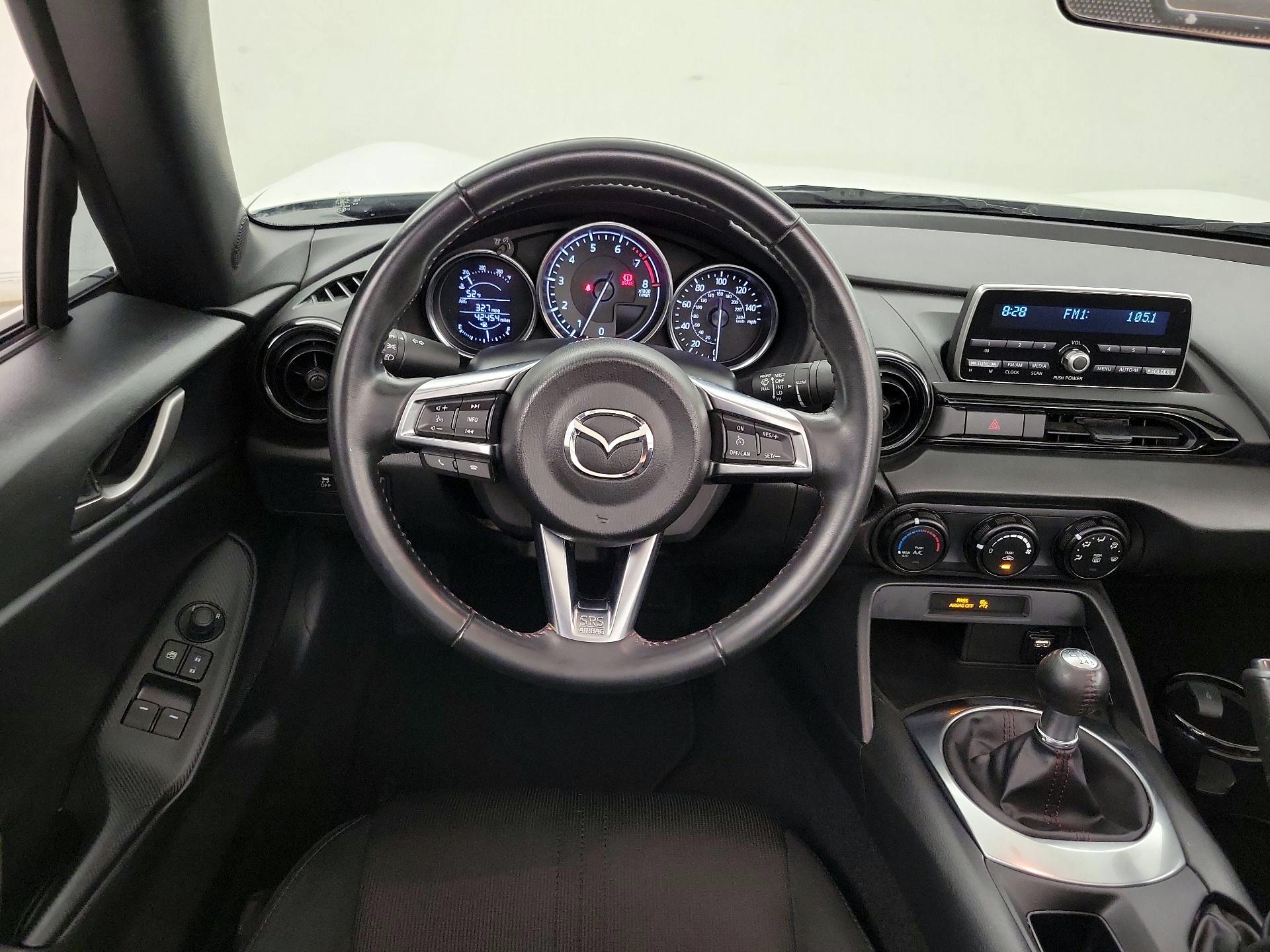 Thumbnail: 2016 Mazda MX-5 Miata - 10