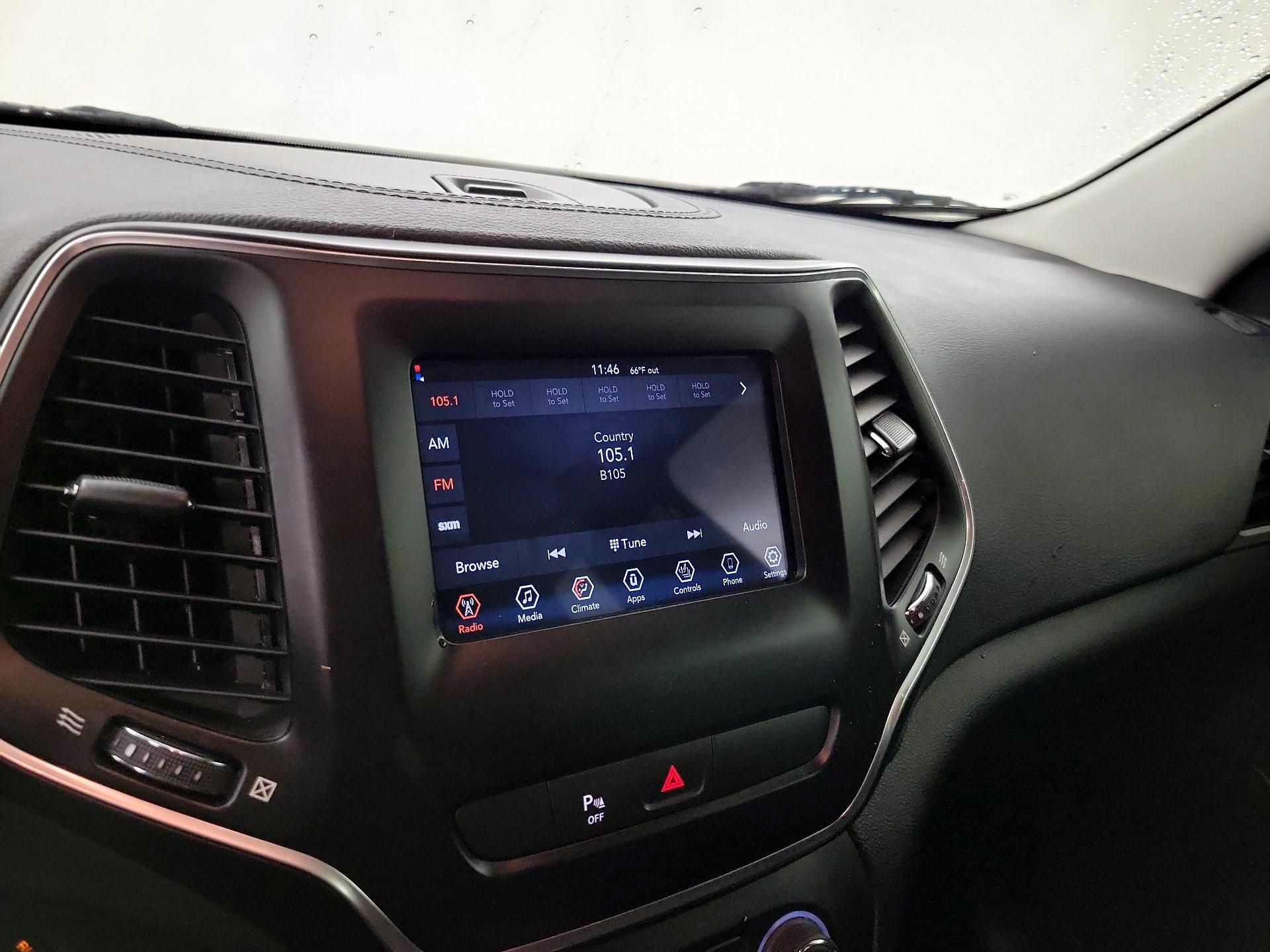 Thumbnail: 2020 Jeep Cherokee - 15