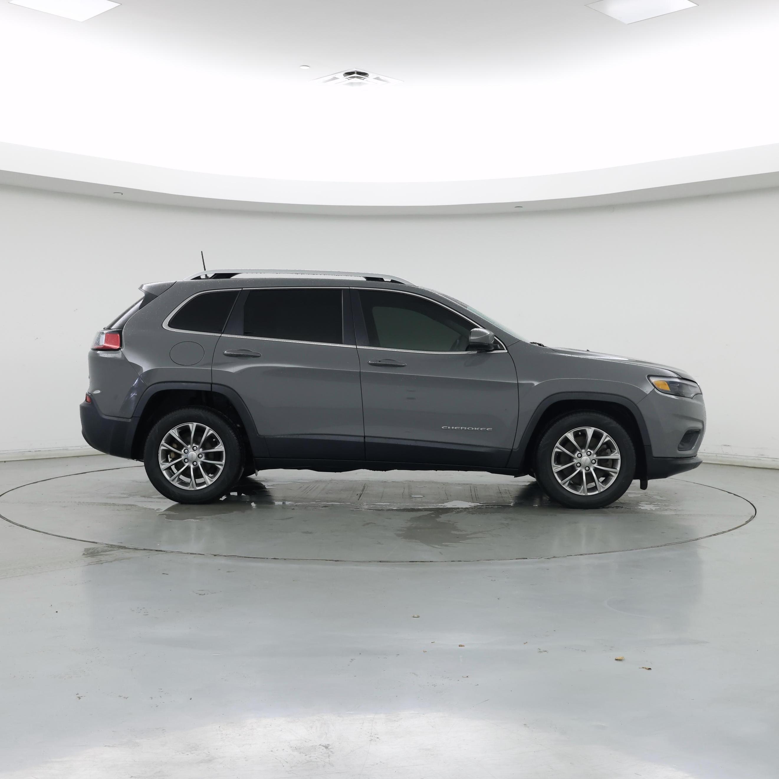Thumbnail: 2020 Jeep Cherokee - 7