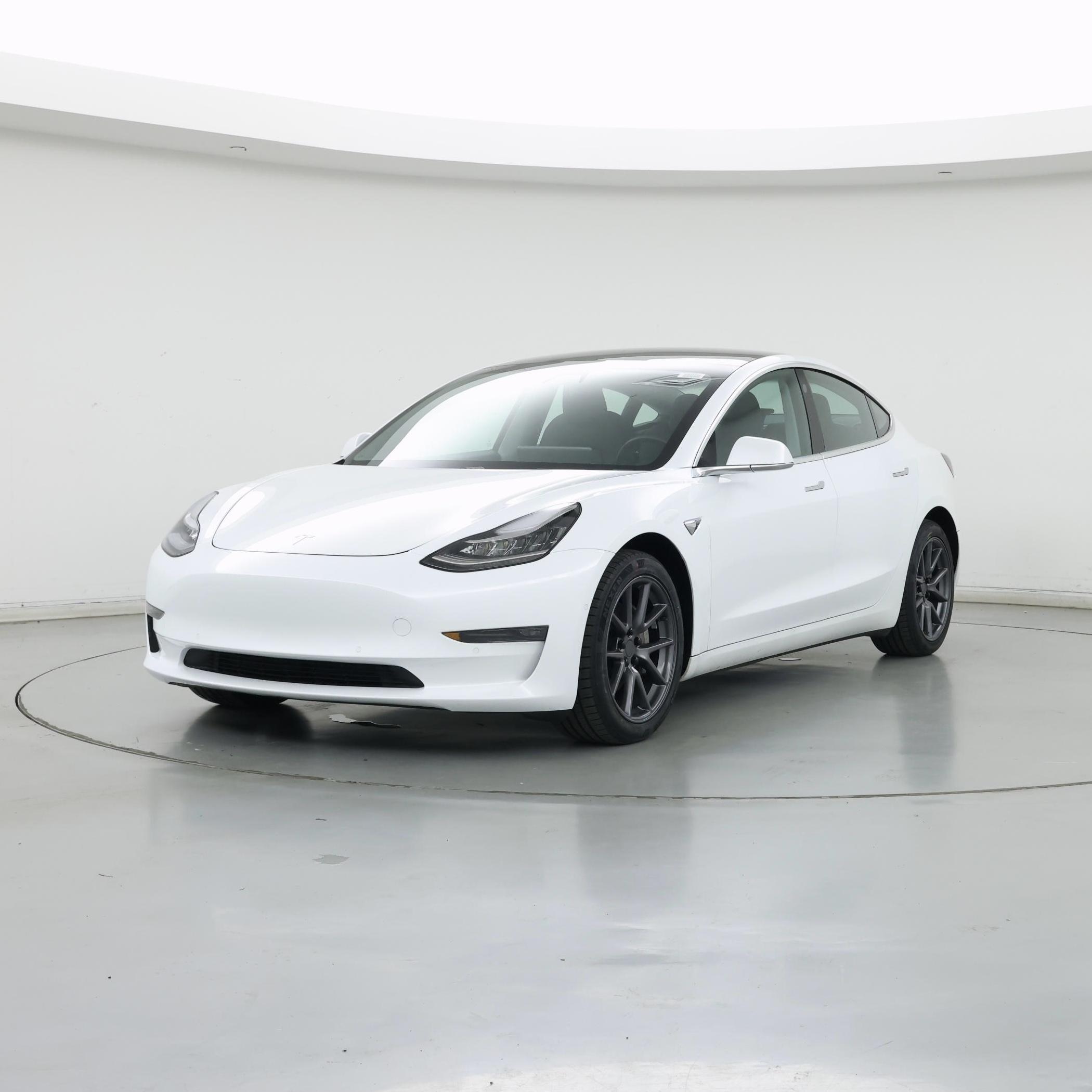 Thumbnail: 2020 Tesla Model 3 - 4