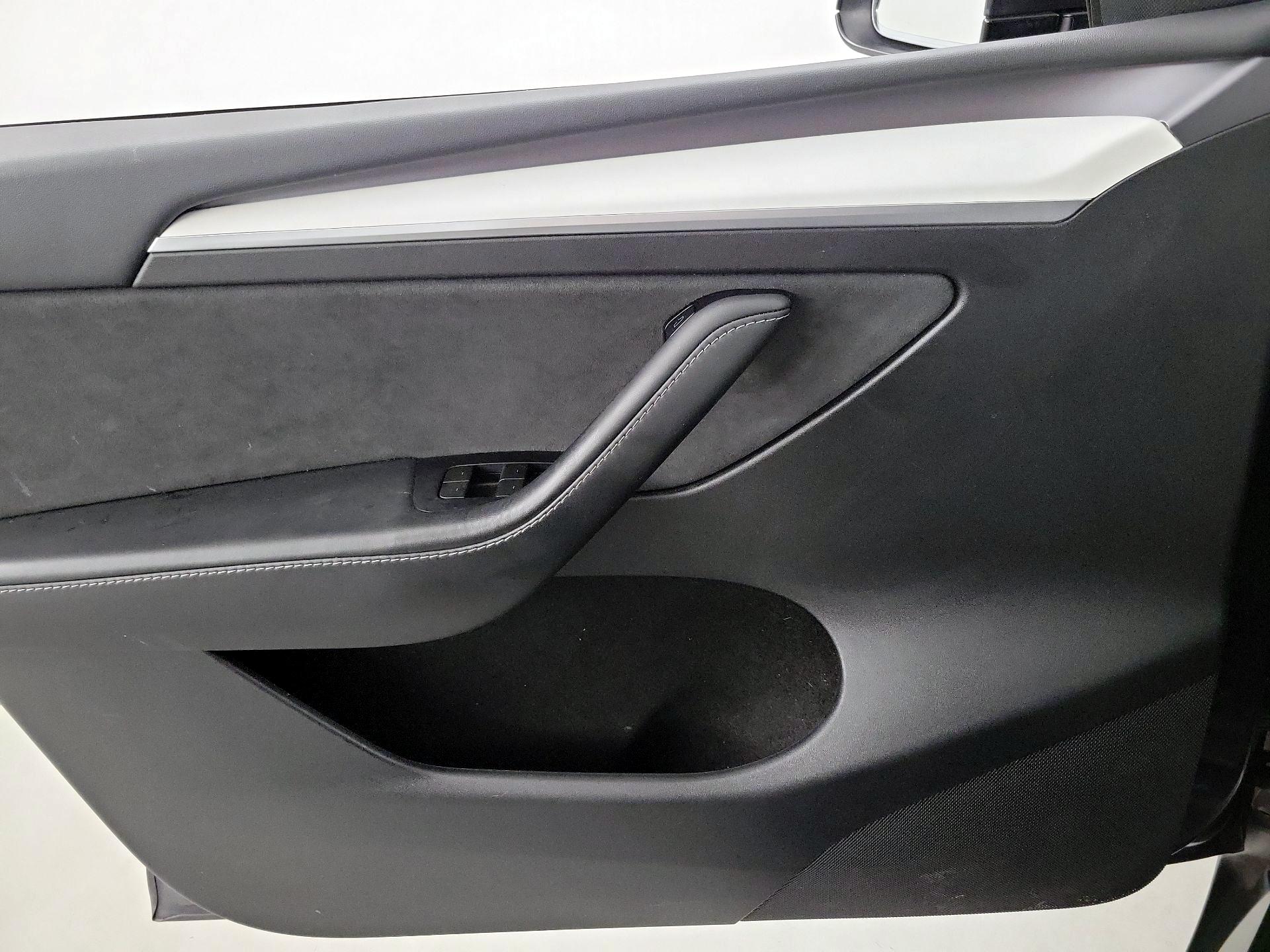 Thumbnail: 2024 Tesla Model Y - 12