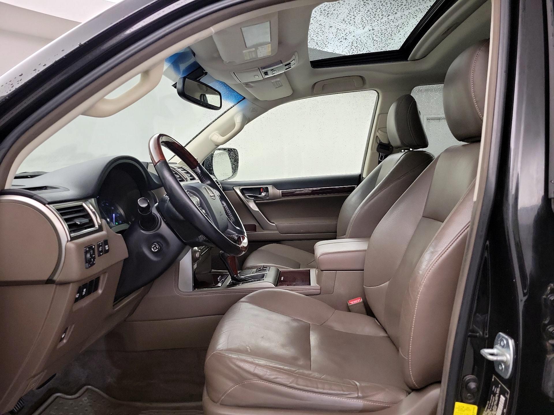 Thumbnail: 2017 Lexus GX - 11