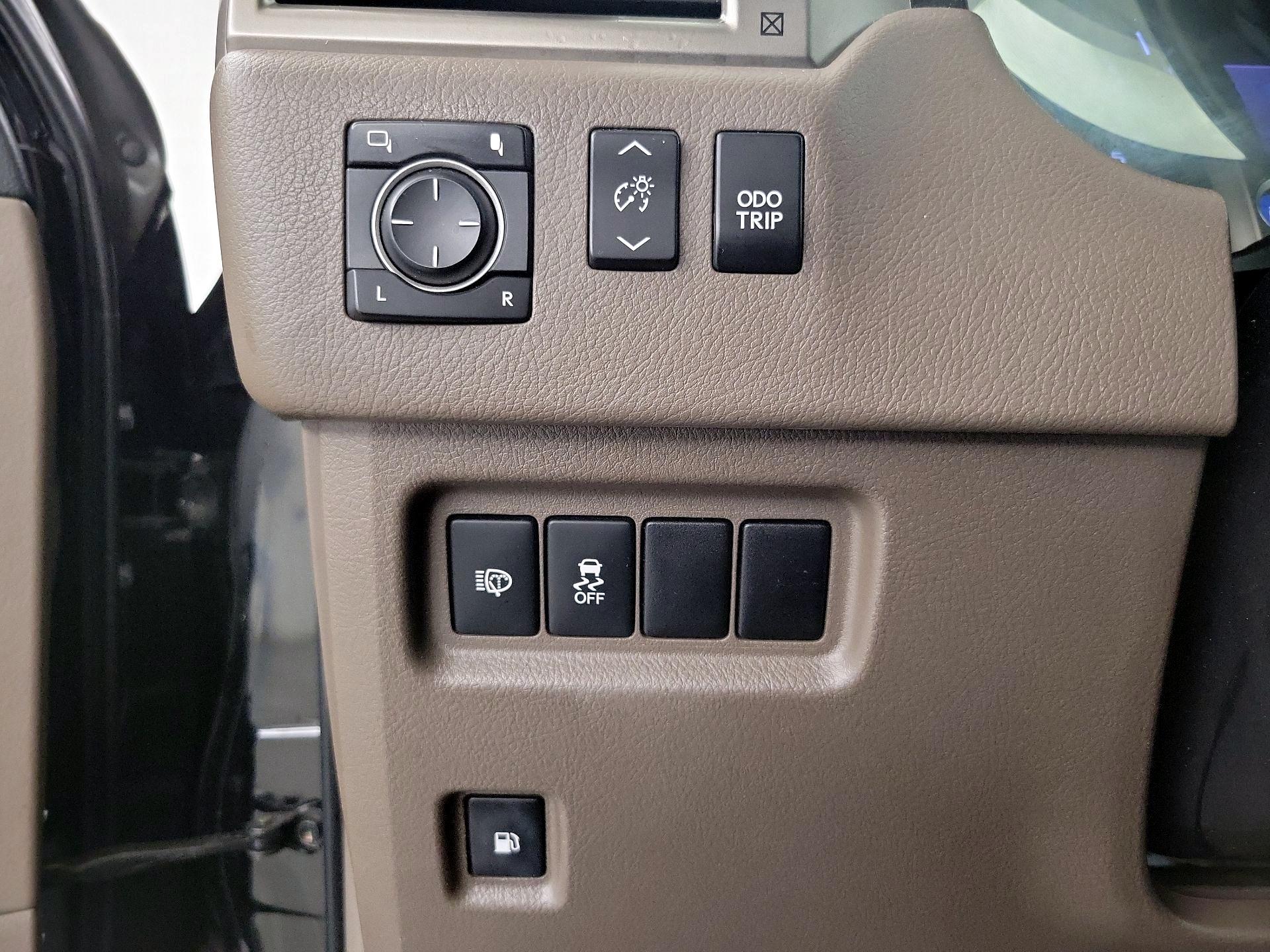 Thumbnail: 2017 Lexus GX - 13